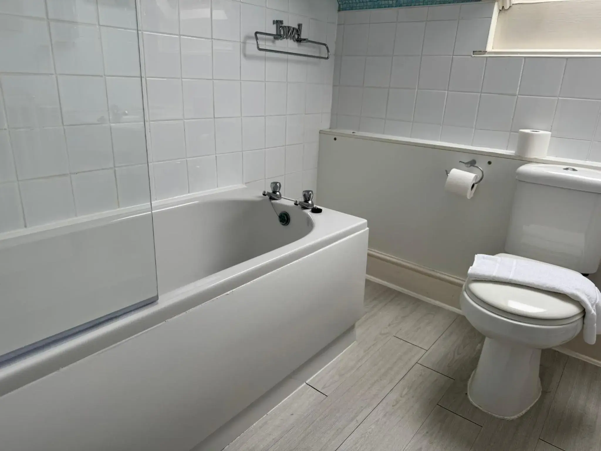 Double Room in The Calder House Hotel Double Room in The Calder House Hotel