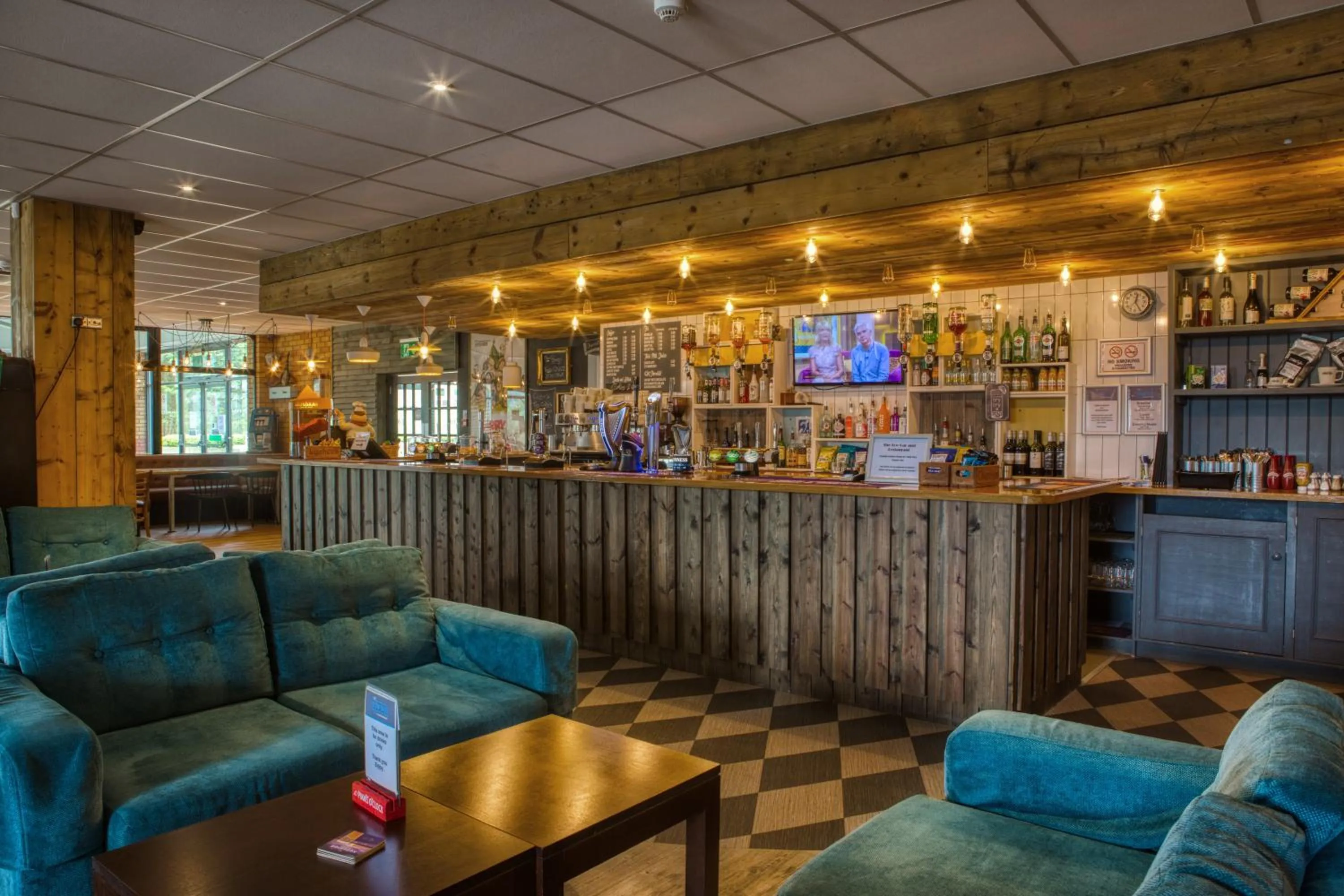 Restaurant/places to eat in Newlands Holidays