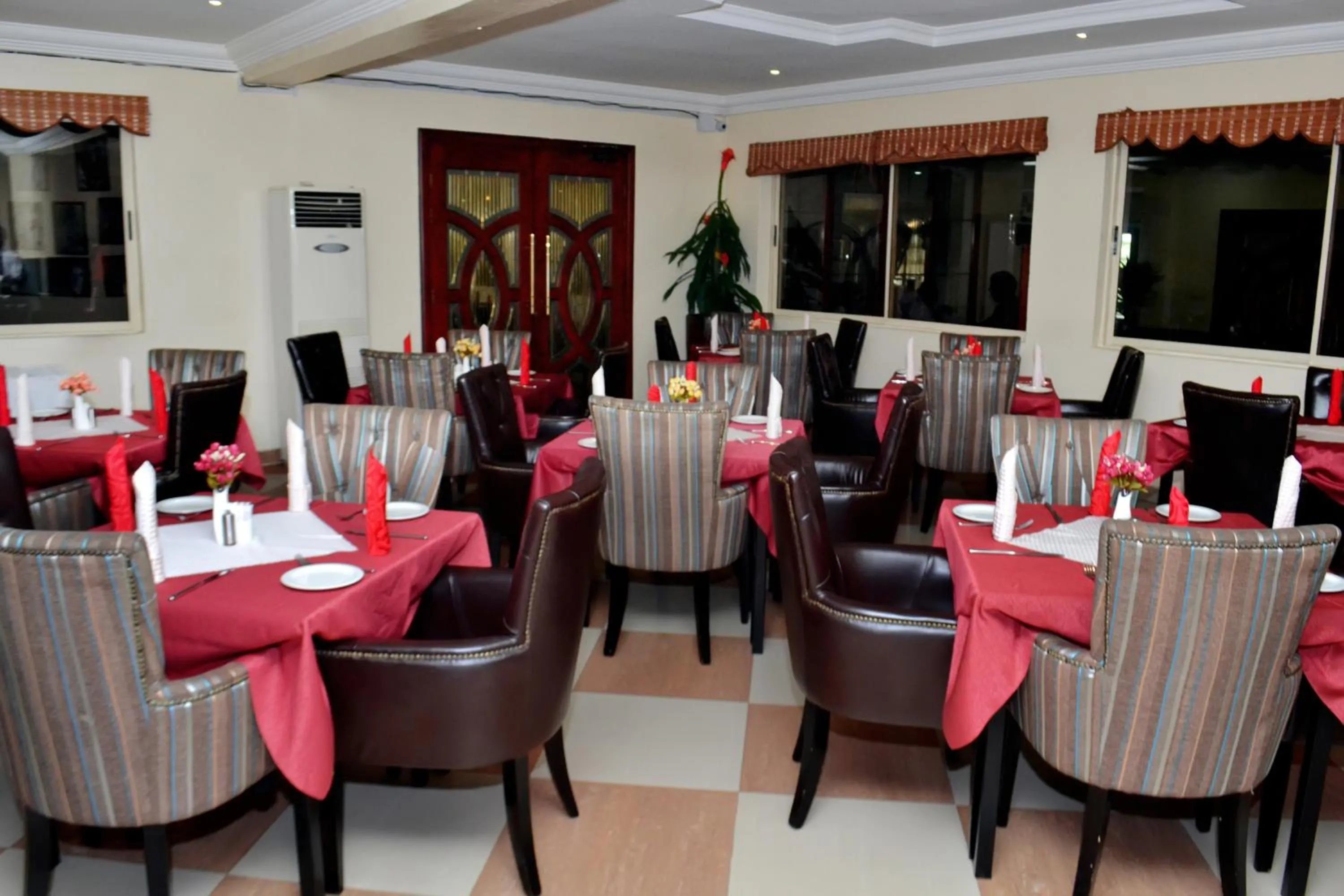 Restaurant/places to eat in De Rembrandt Hotels and Suites