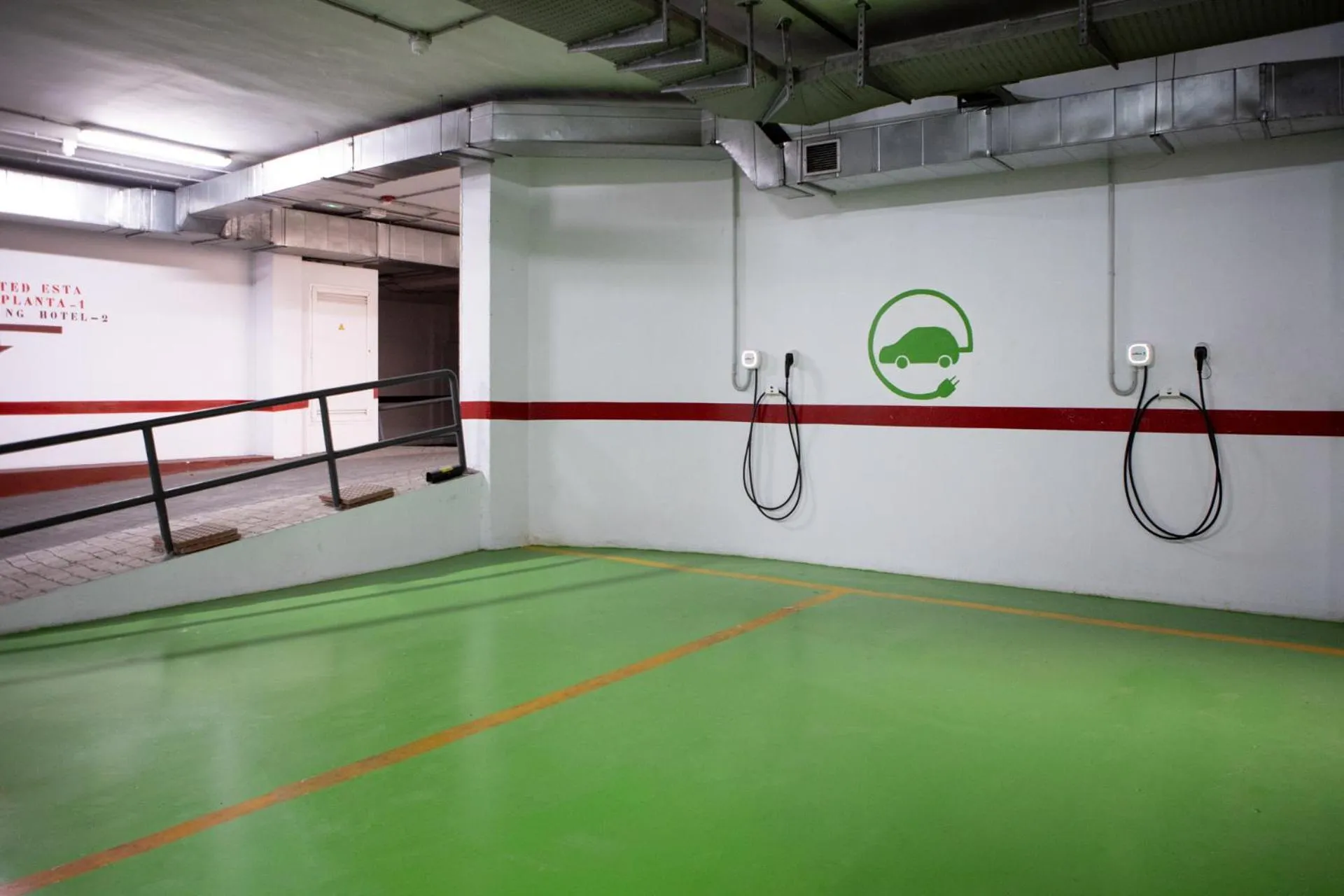 Parking in Sercotel Gran Fama