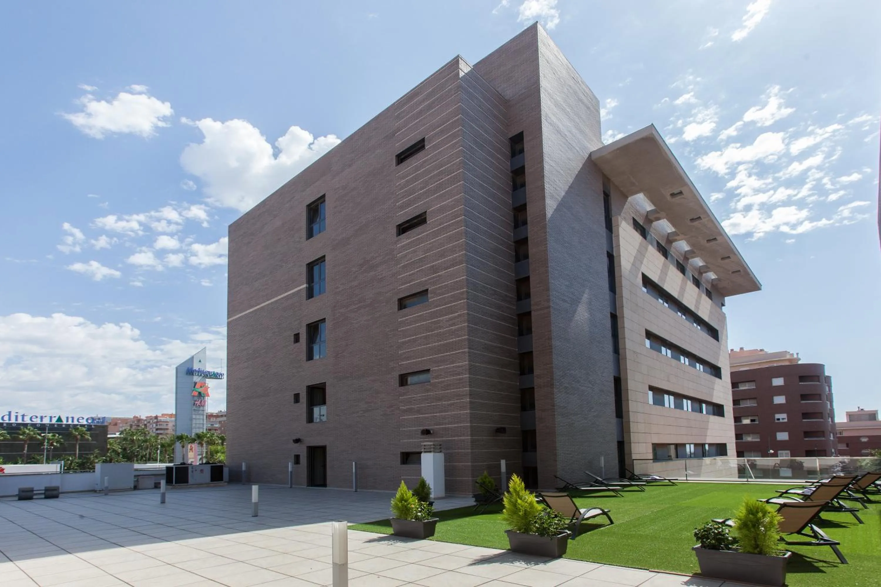 Facade/entrance in Sercotel Gran Fama