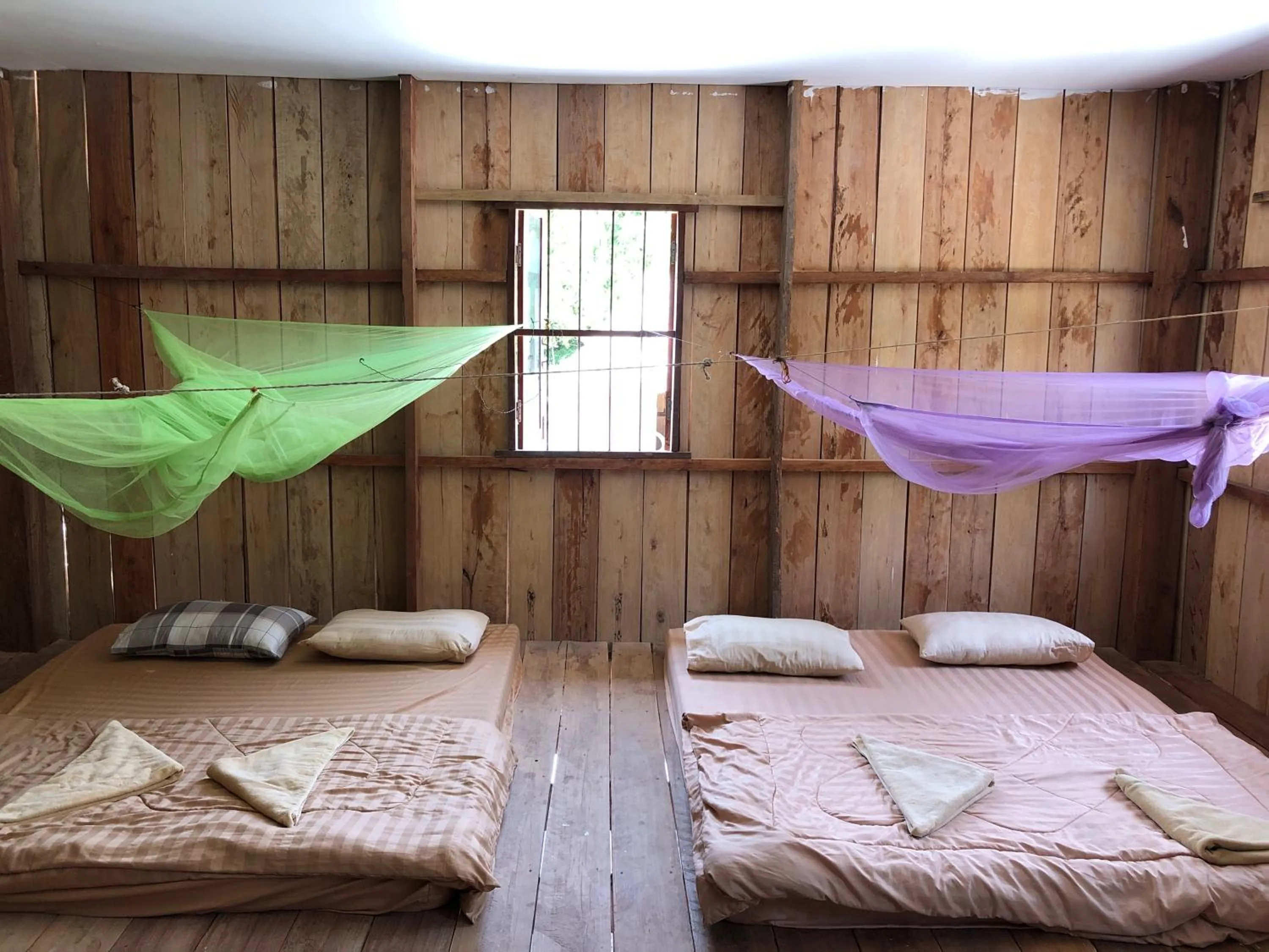 Bed in The Last Point Koh Takiev