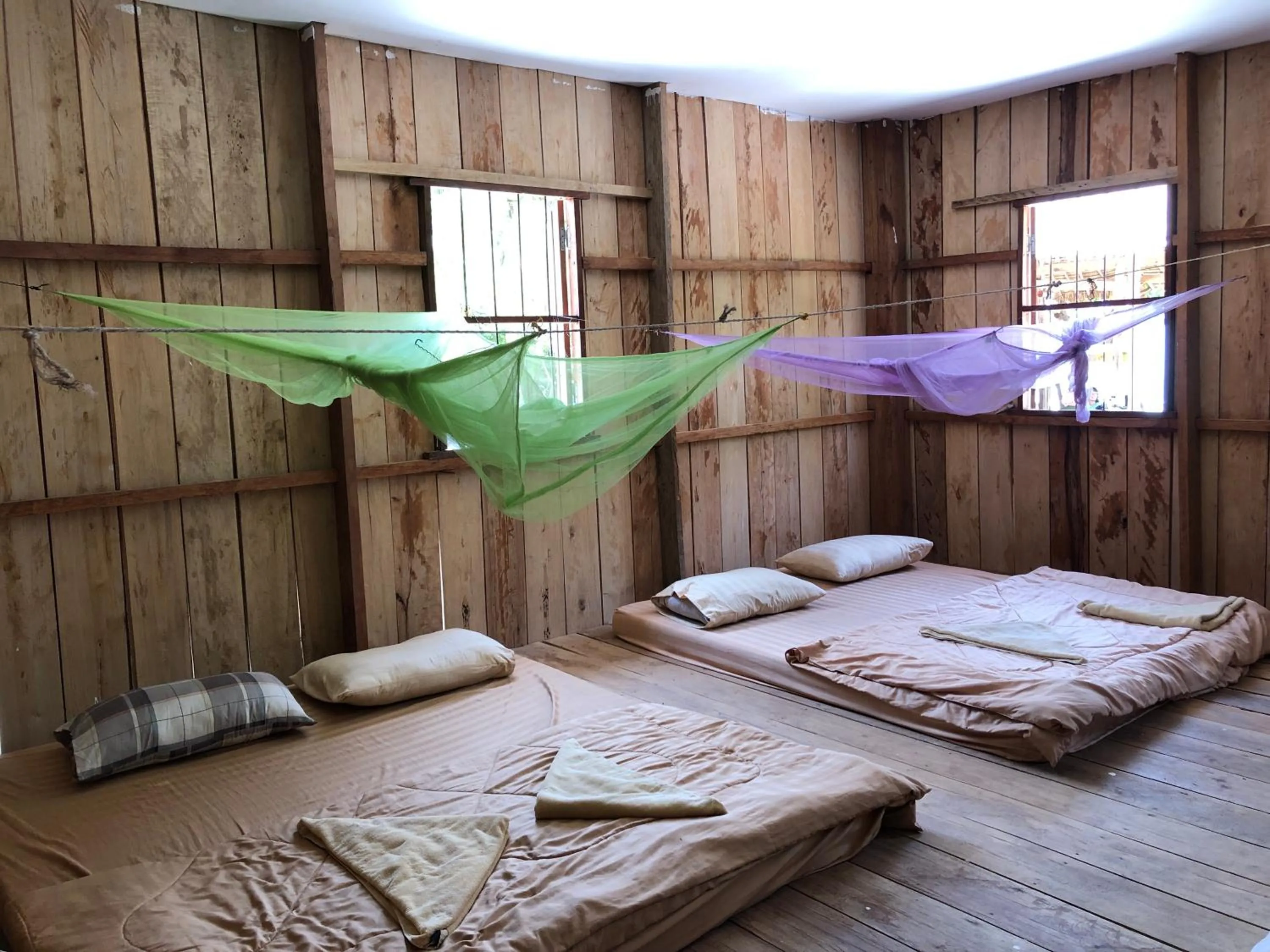 Bed in The Last Point Koh Takiev