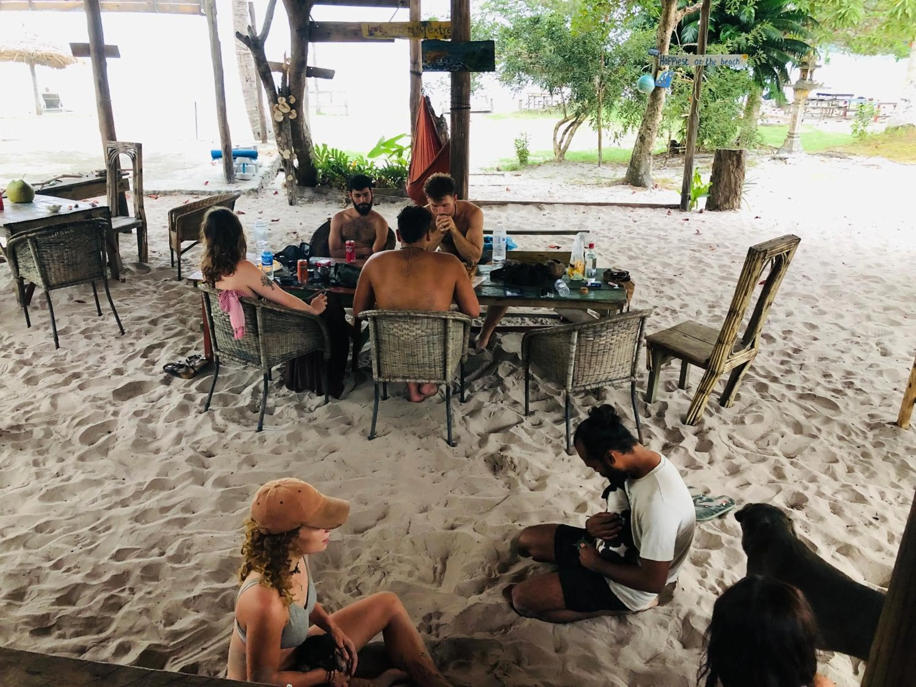 Restaurant/places to eat in The Last Point Koh Takiev