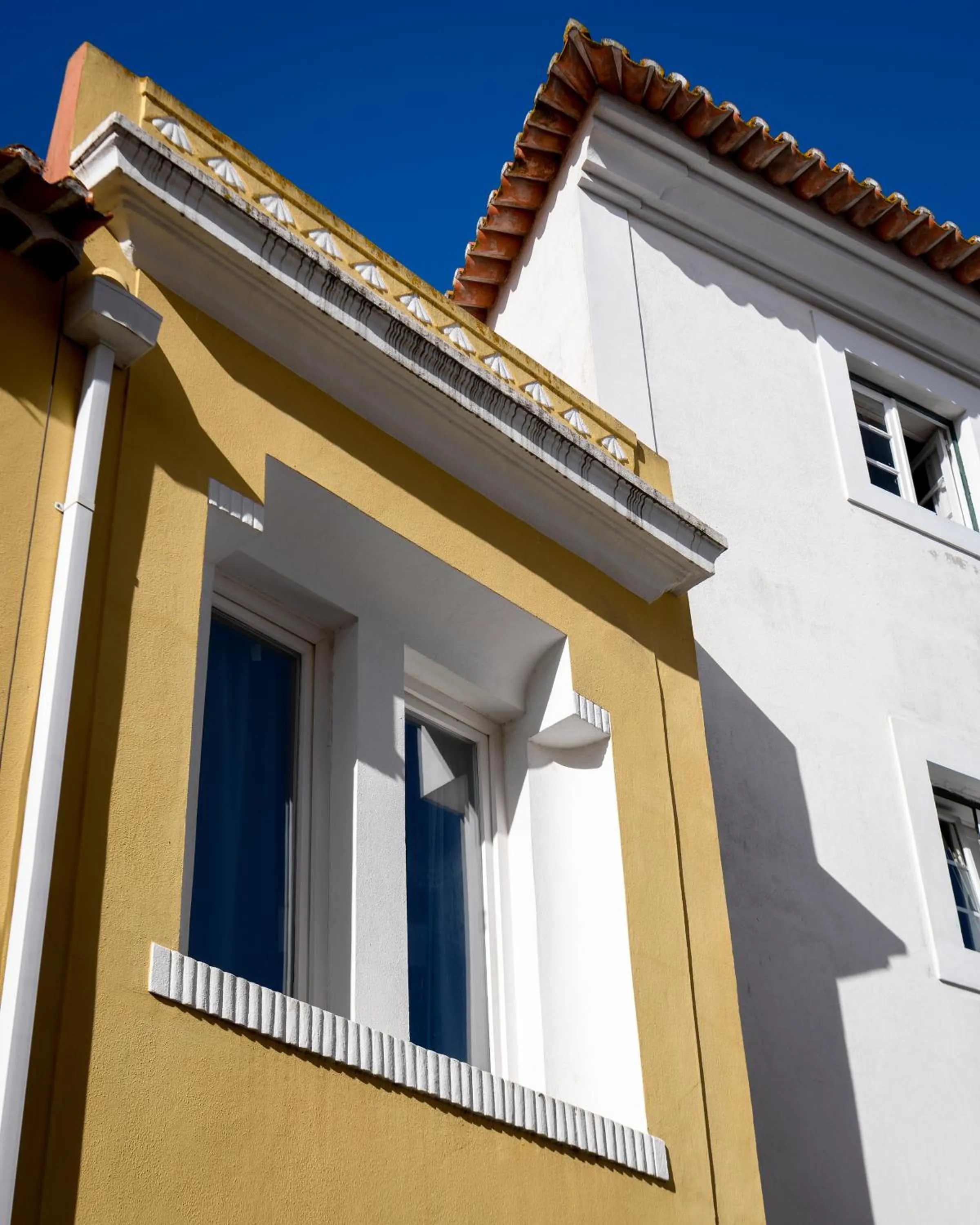 Property building in Alfama Yellow House