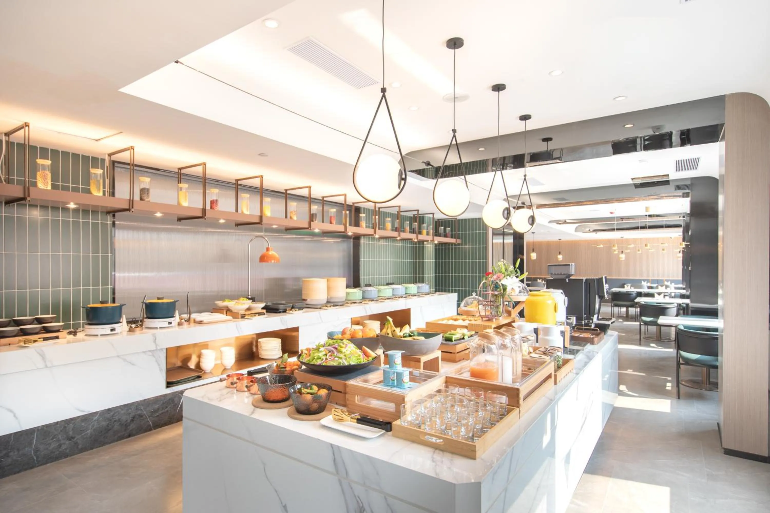 Restaurant/places to eat in Atour Hotel Bohai International Plaza Binzhou