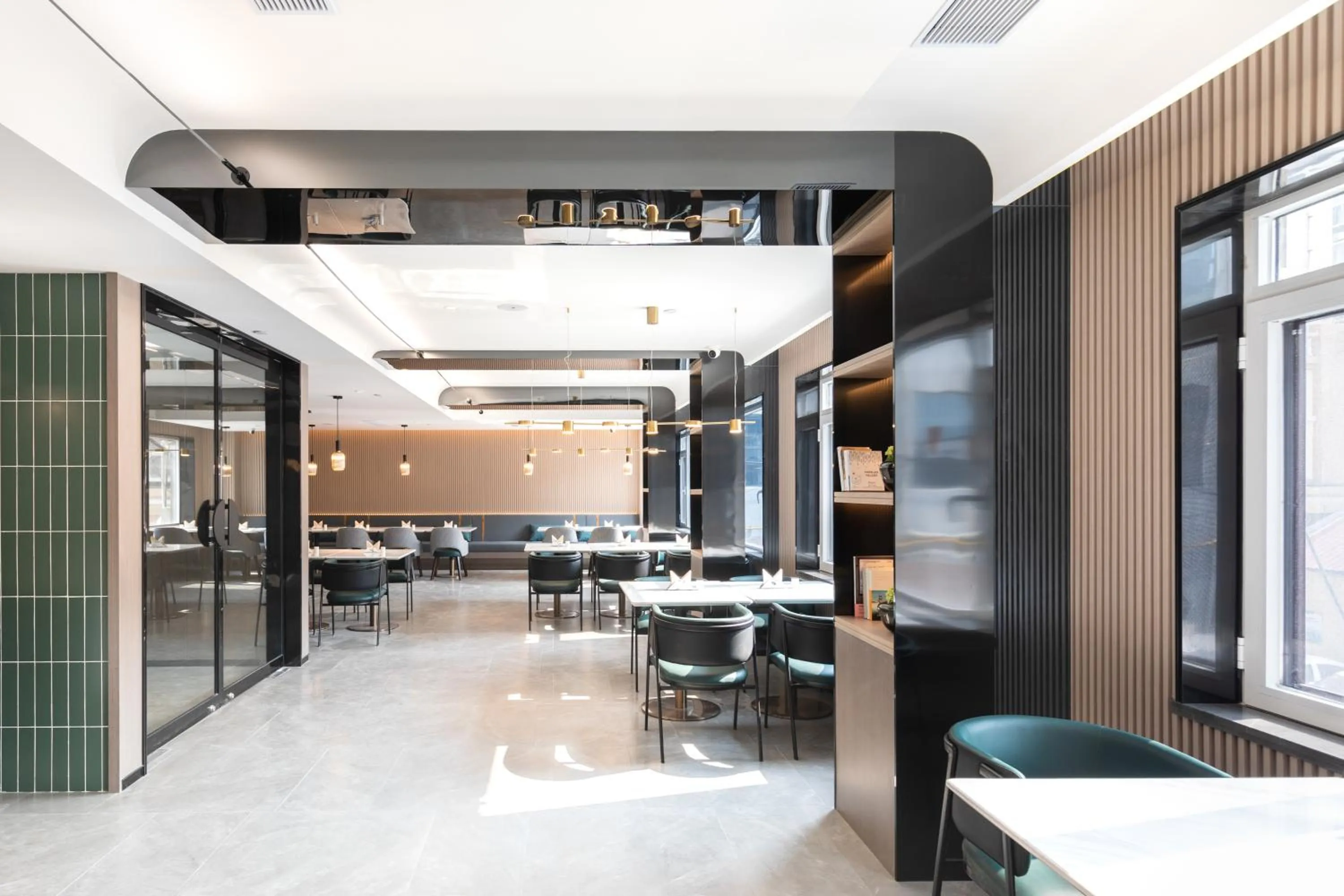 Restaurant/places to eat in Atour Hotel Bohai International Plaza Binzhou