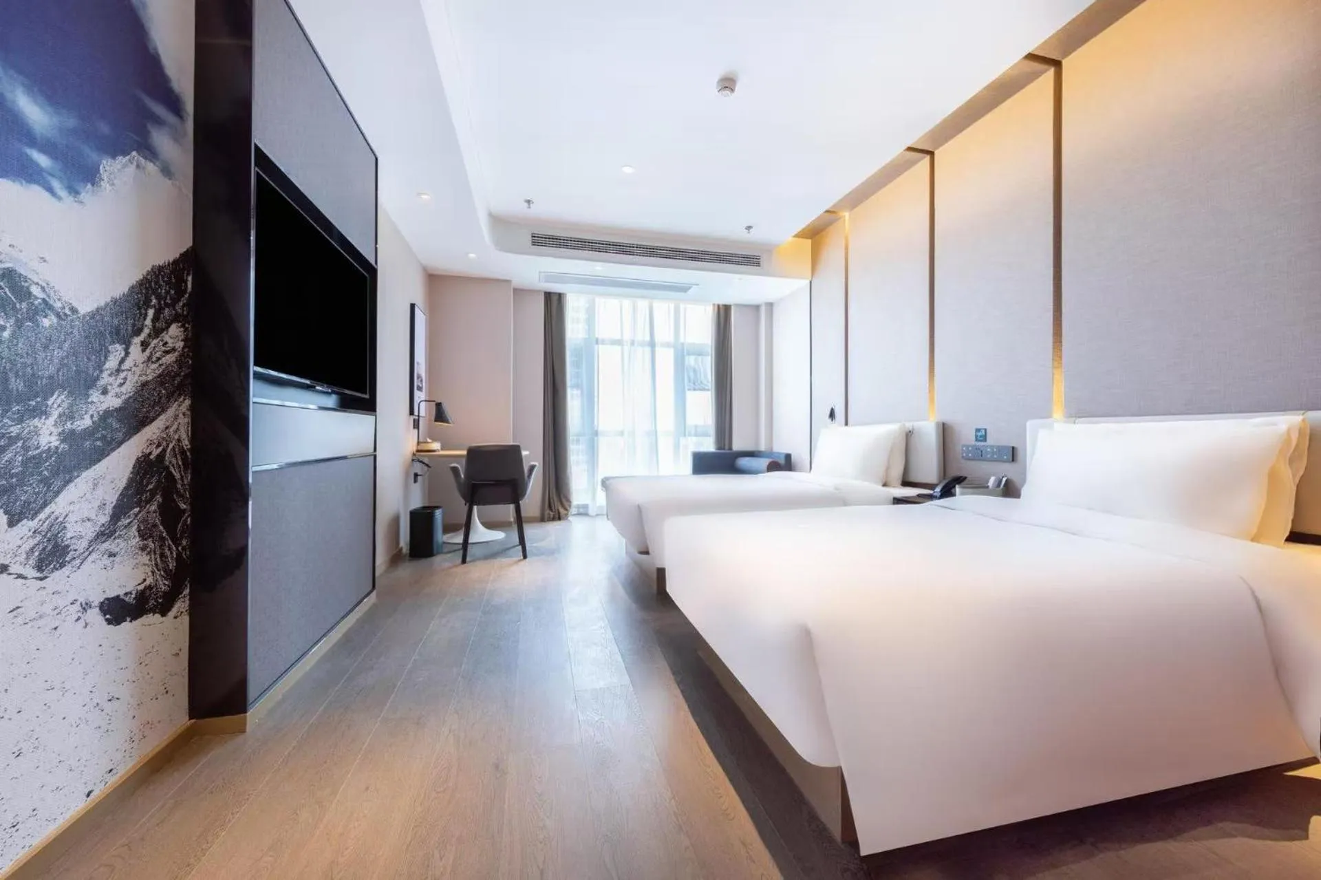 Photo of the whole room, Bed in Atour Hotel Yibin West Railway Station