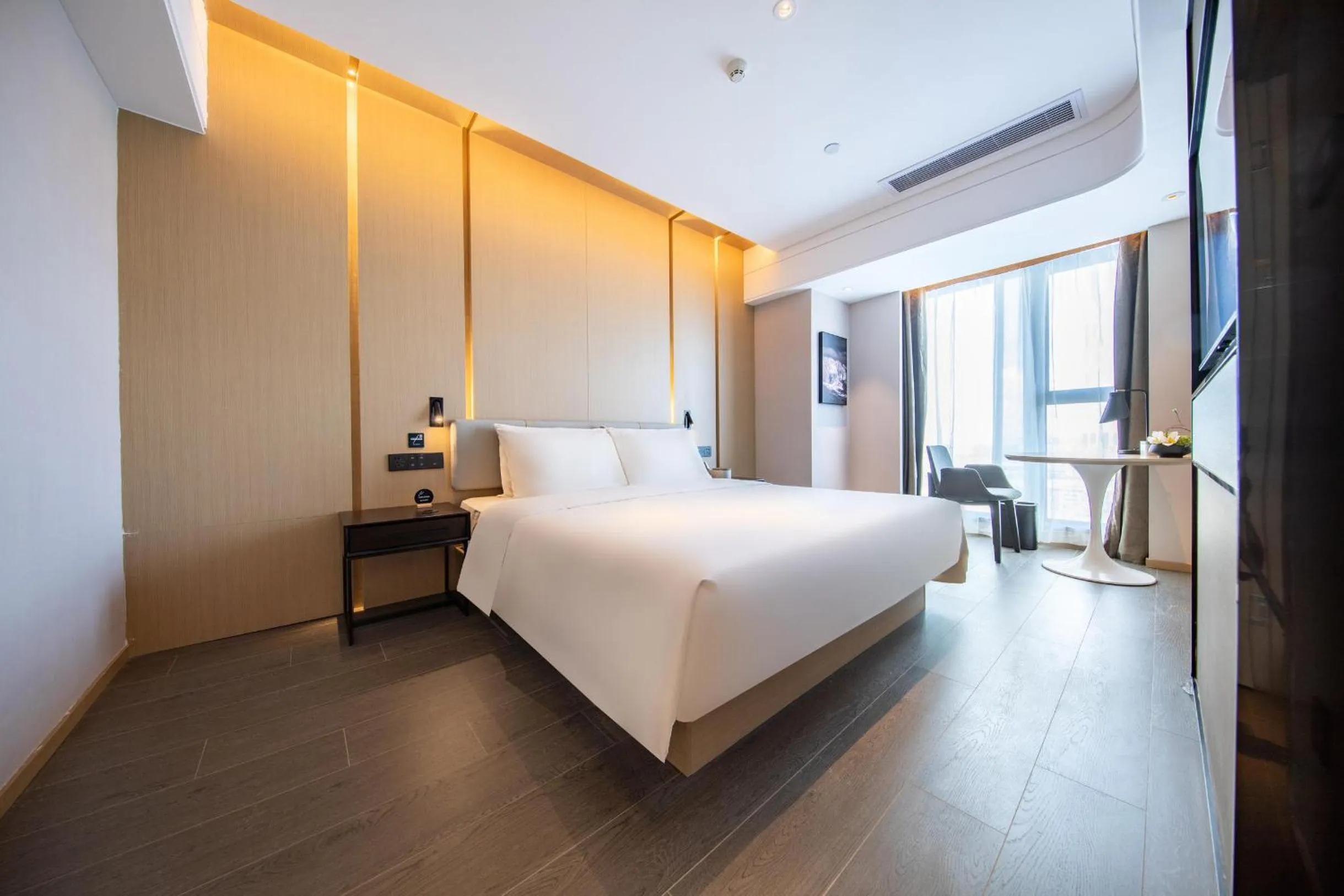 Bed in Atour Hotel Xiaolan Zhongshan