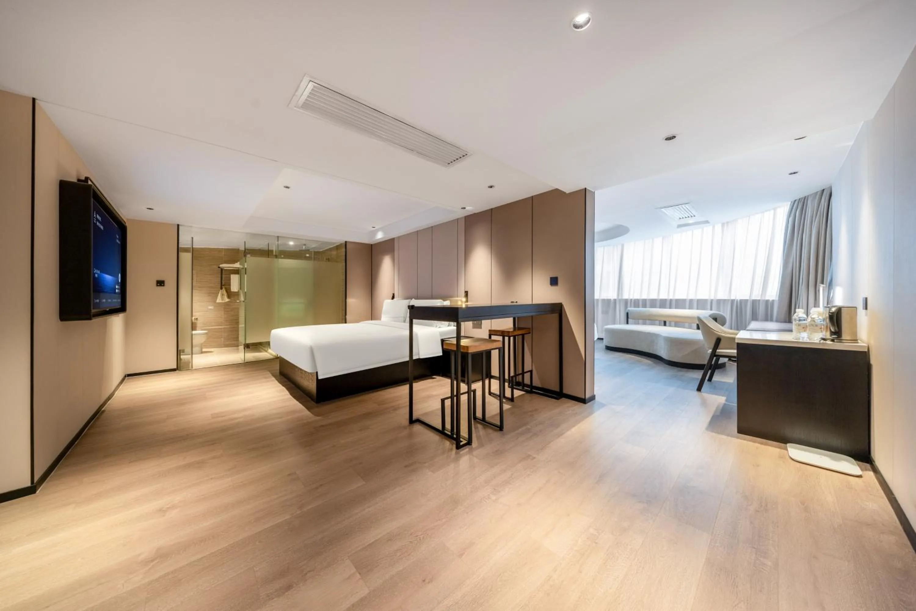 Bed in Atour X Hotel Shenzhen Luohu Dongmen Pedestrian Street