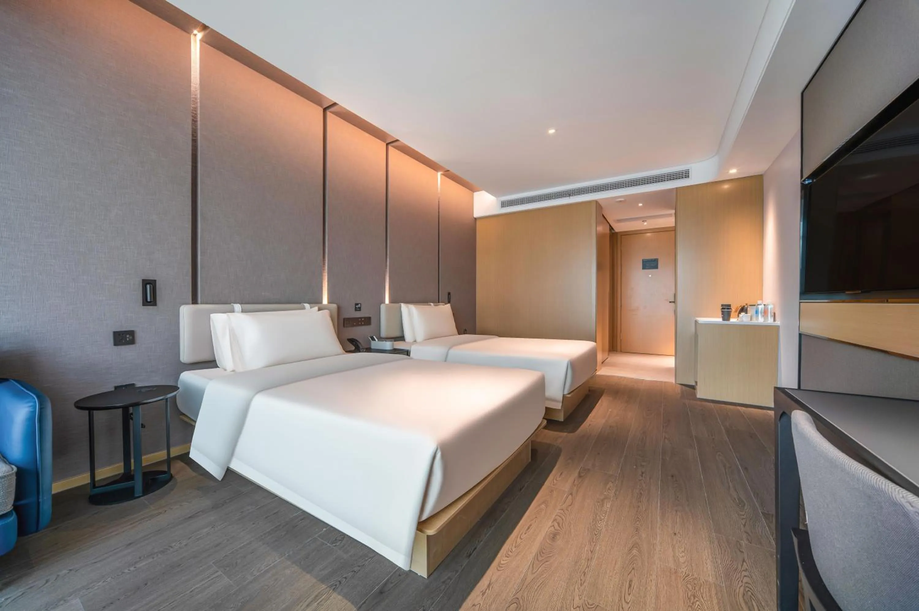 Photo of the whole room, Bed in Atour Hotel Wuxi New District Nanchan Temple Scenic Area