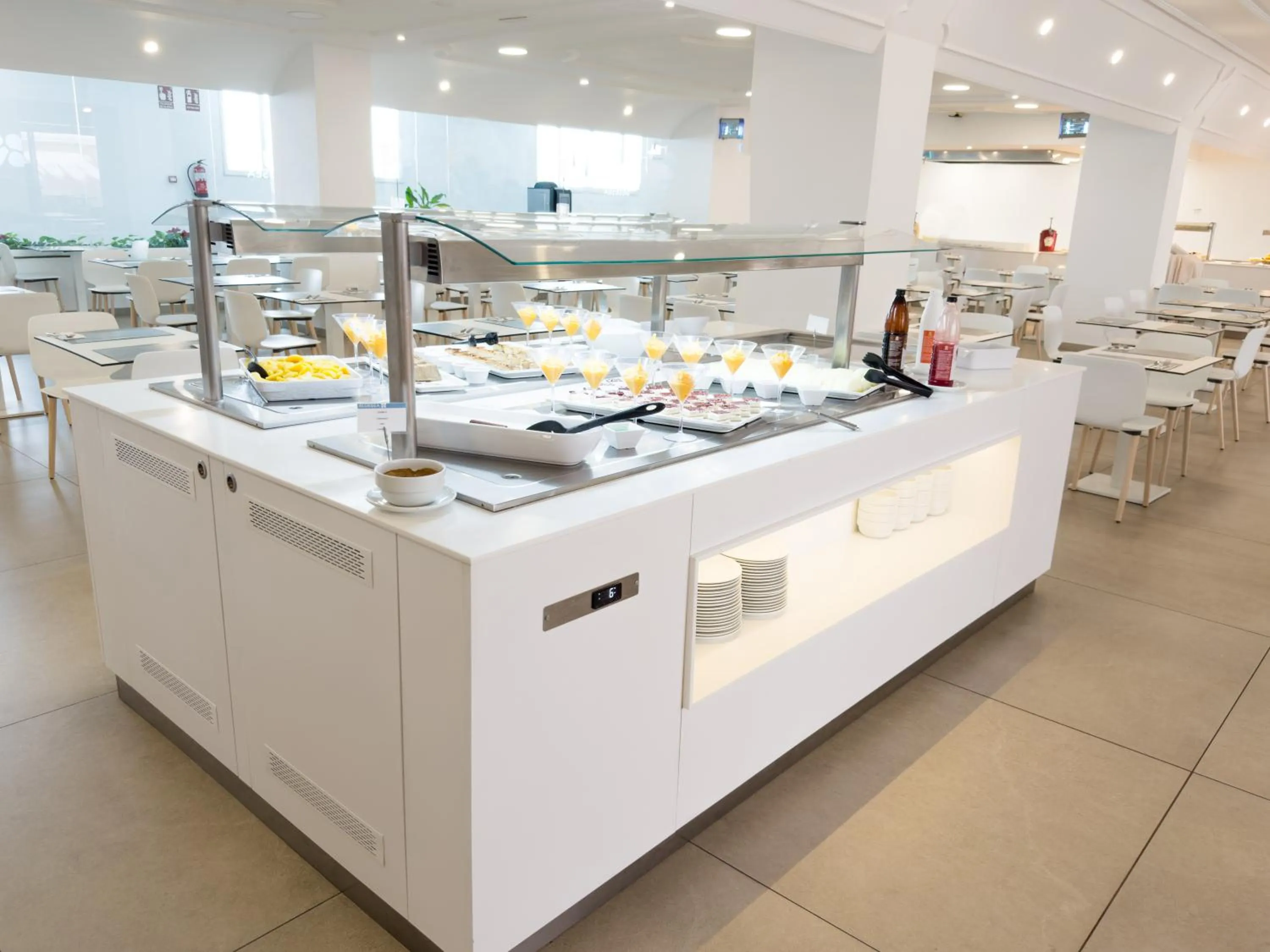 Restaurant/places to eat in BLUESEA Lagos de Cesar