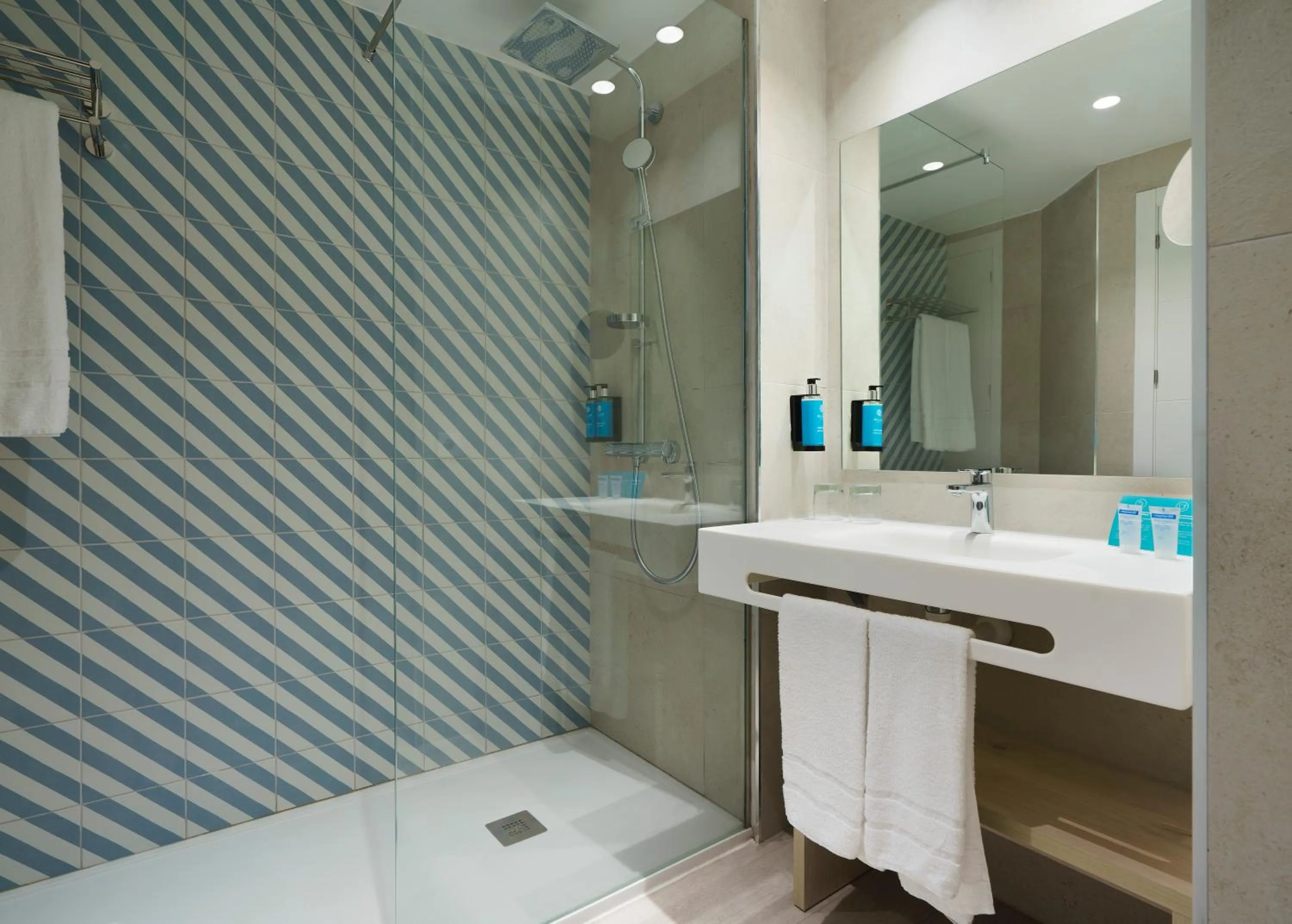 Bathroom in Alua Tenerife