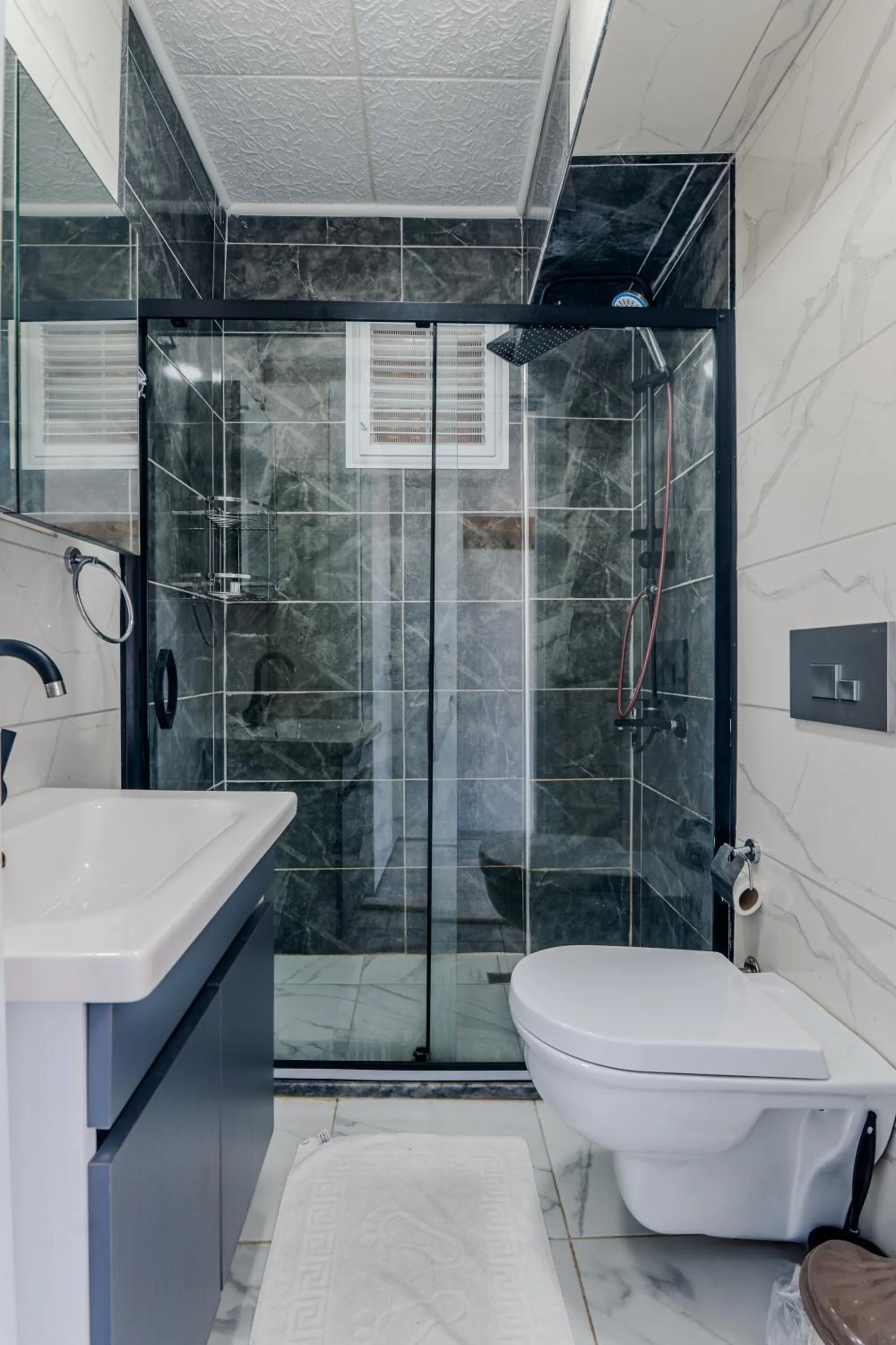 Bathroom in Airport Black Sea Hotel & Restaurant