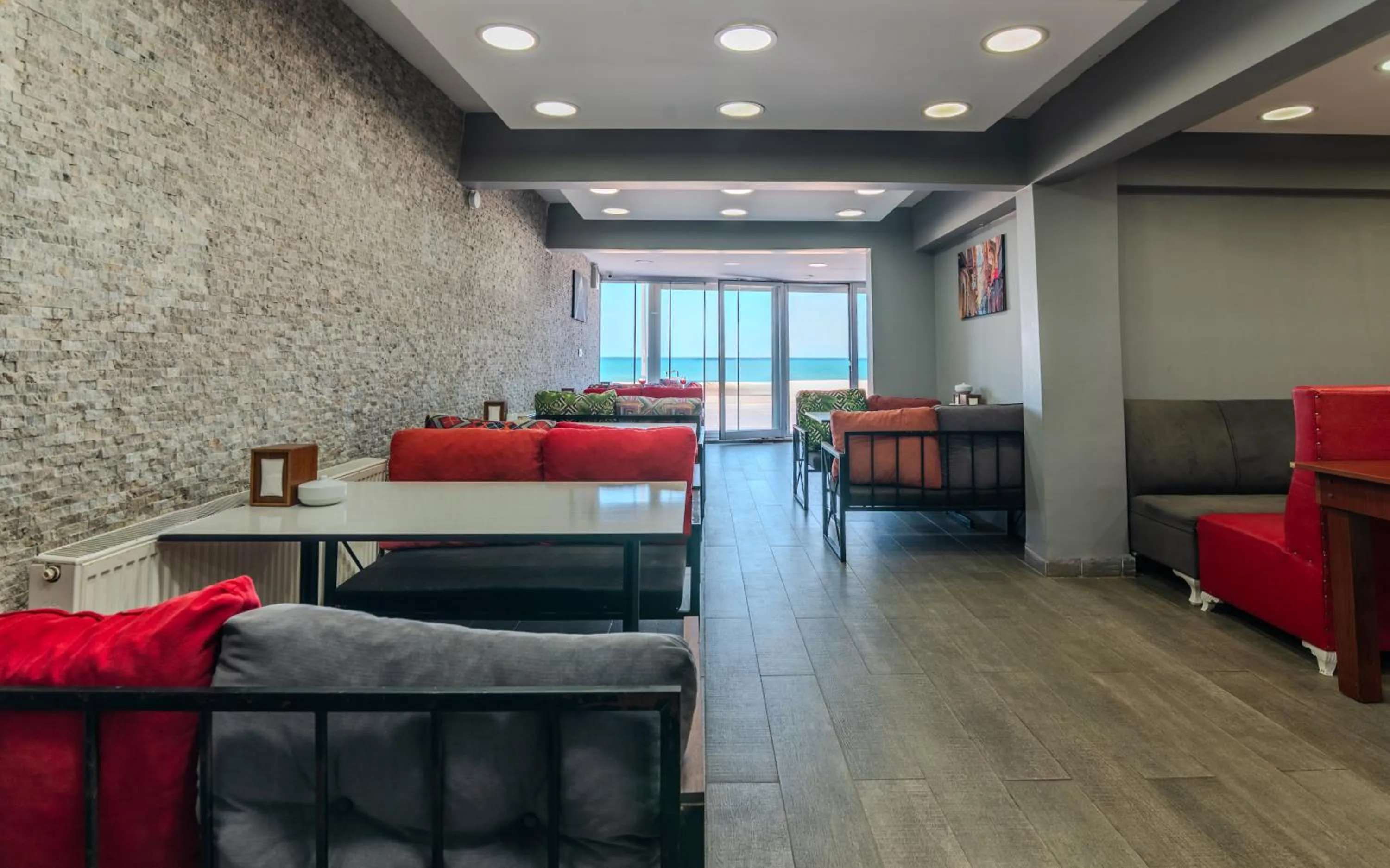 Restaurant/places to eat, Bed in Airport Black Sea Hotel & Restaurant