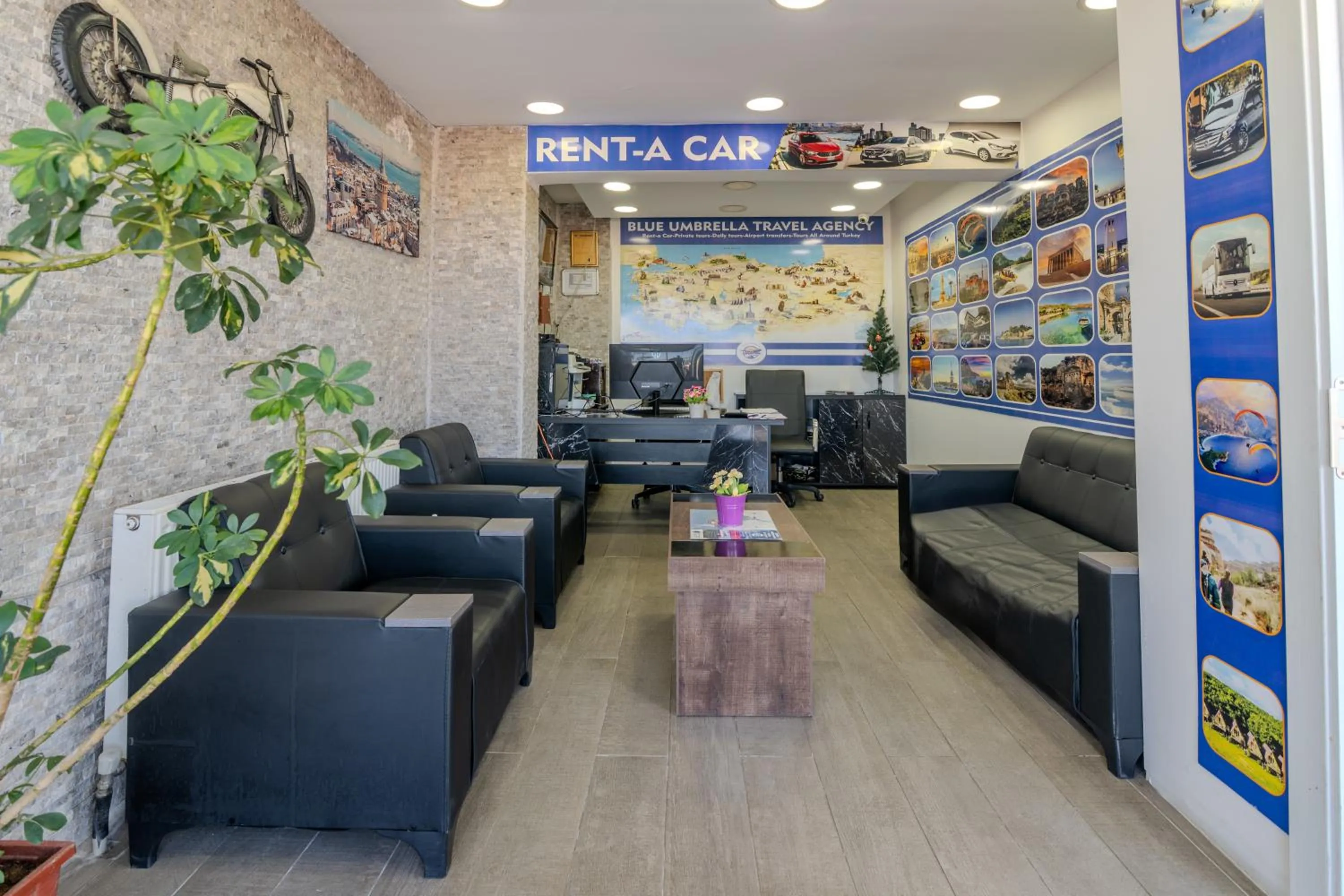 Living room in Airport Black Sea Hotel & Restaurant