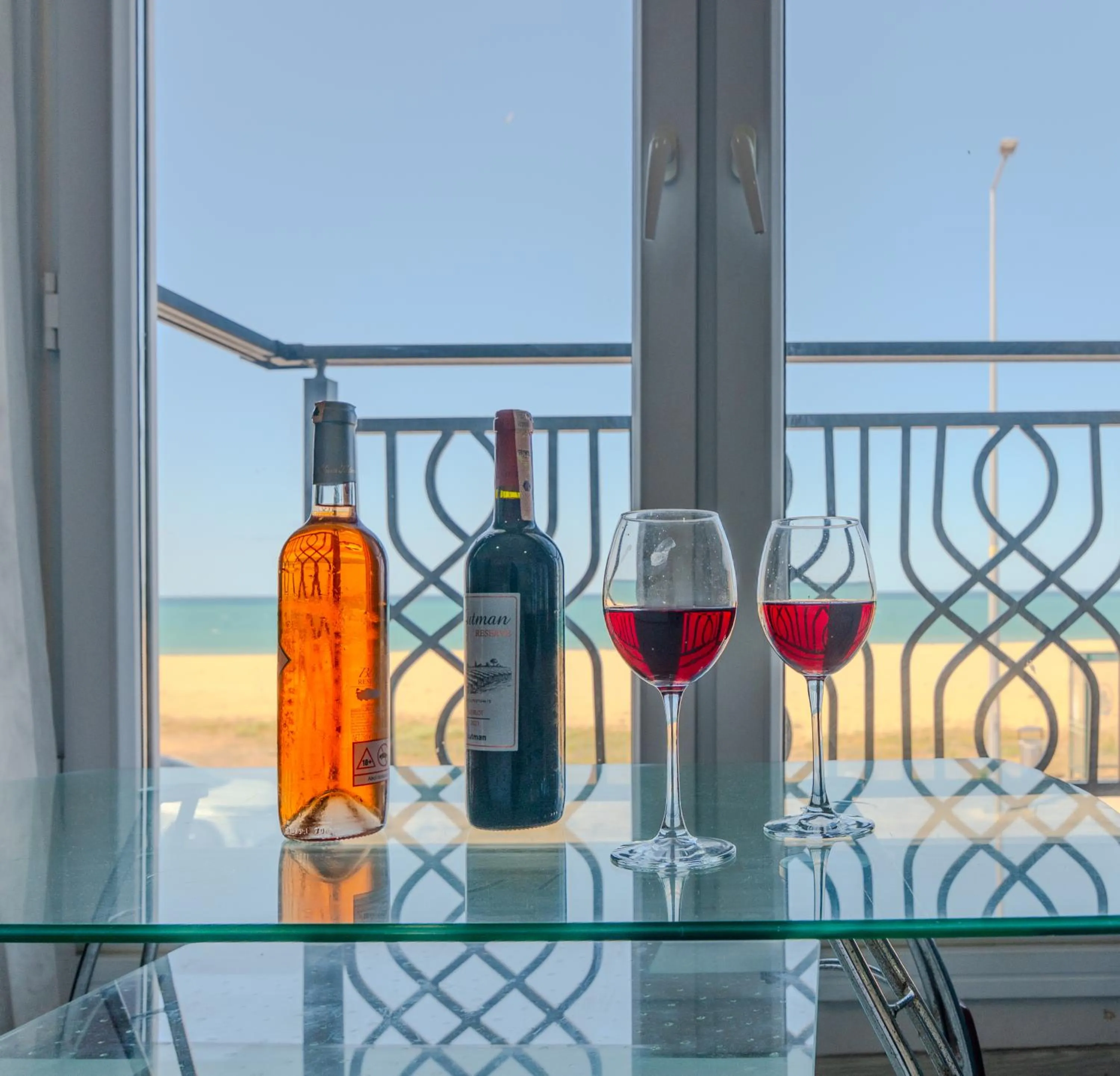 Drinks in Airport Black Sea Hotel & Restaurant