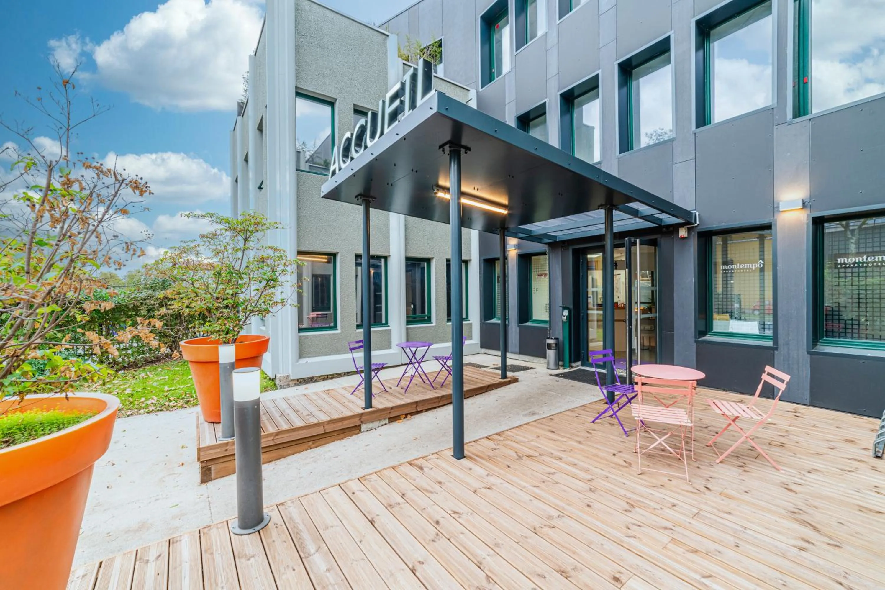 Property building in Montempô Appart'hôtel Lyon Viviani