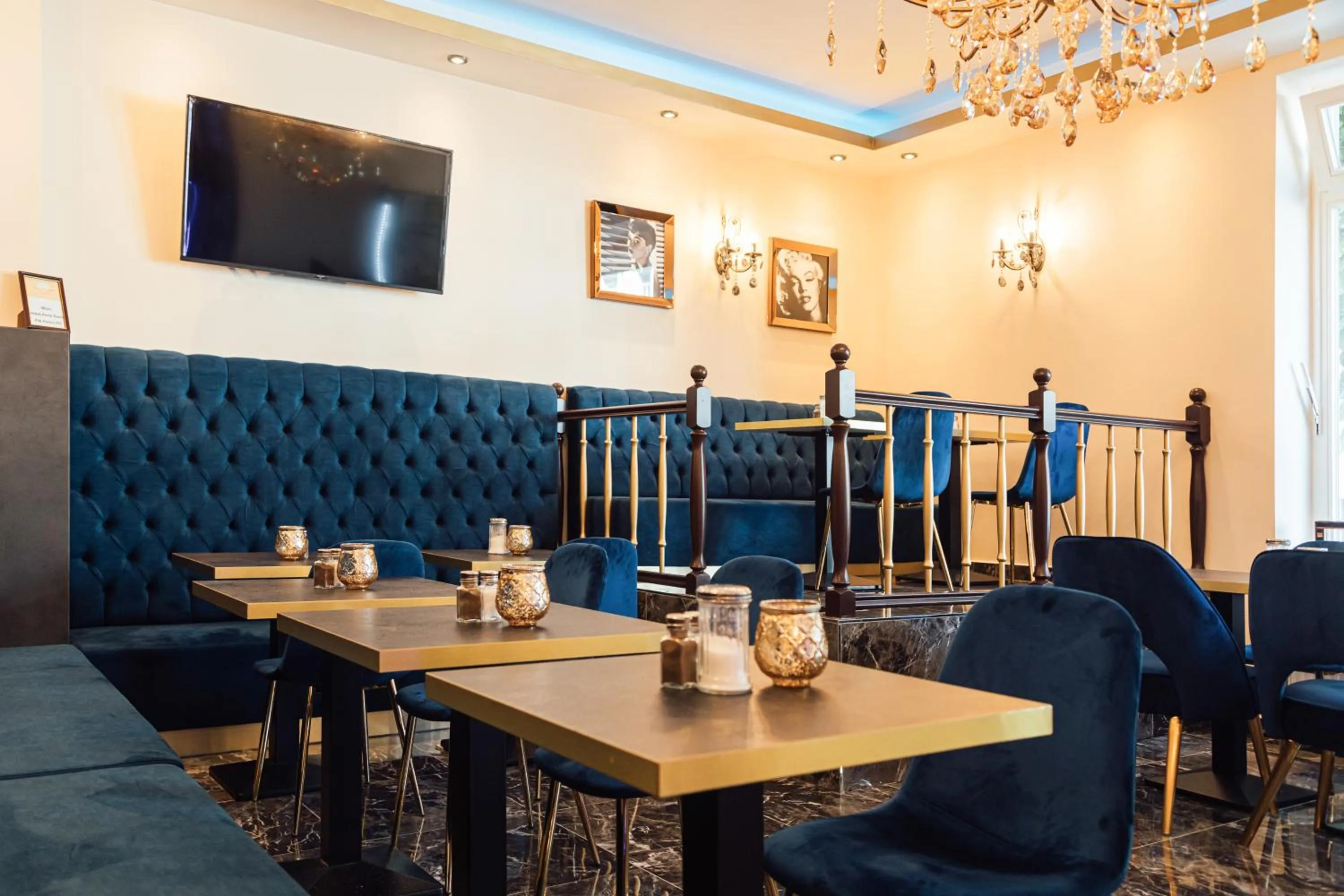 Restaurant/places to eat in Hotel Hamburger Perle