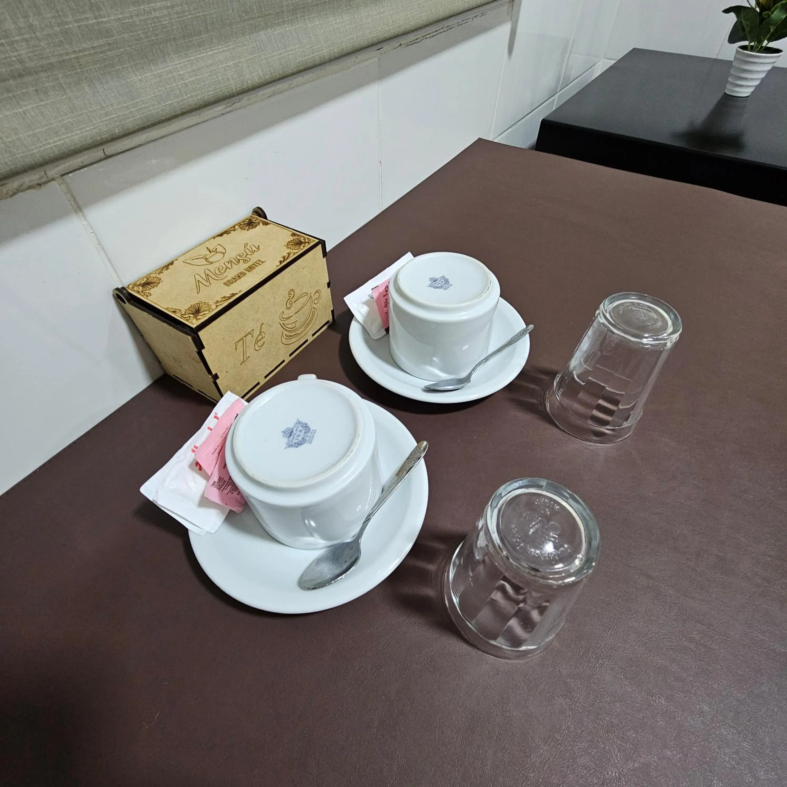 Coffee/tea facilities in Mensú Grand Hotel