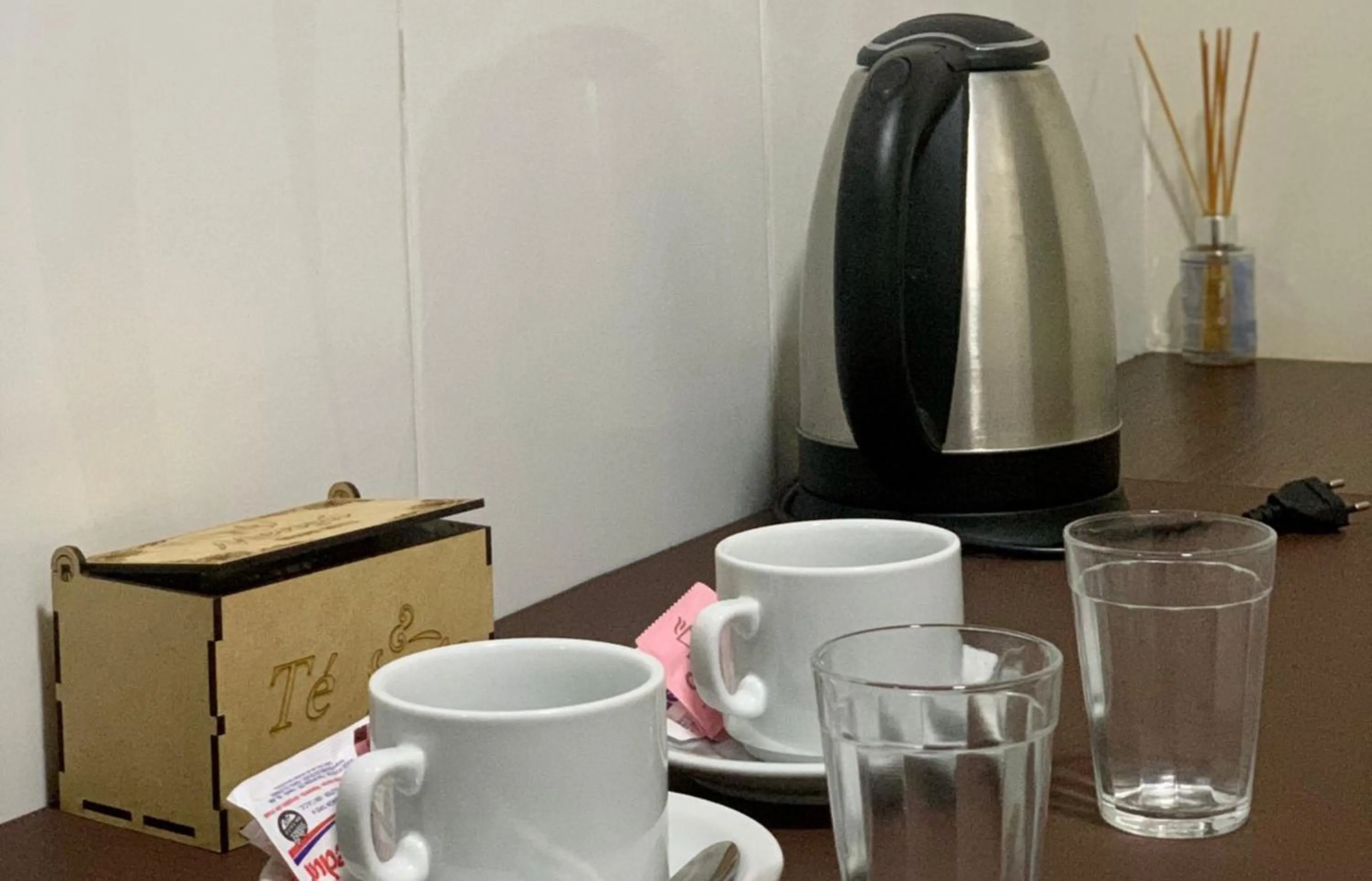 Coffee/tea facilities in Mensú Grand Hotel