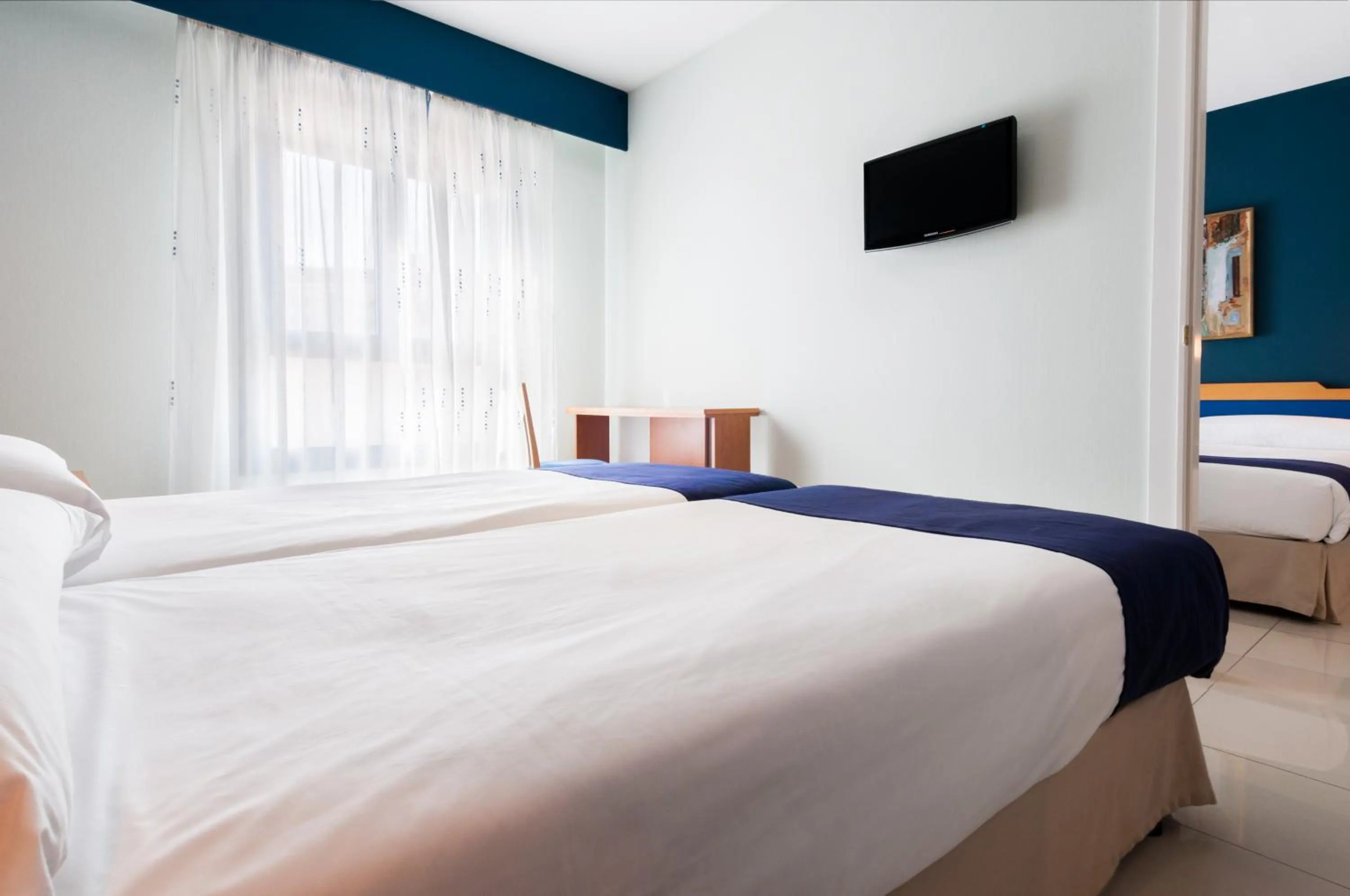 Photo of the whole room in Hotel Villa De Pinto