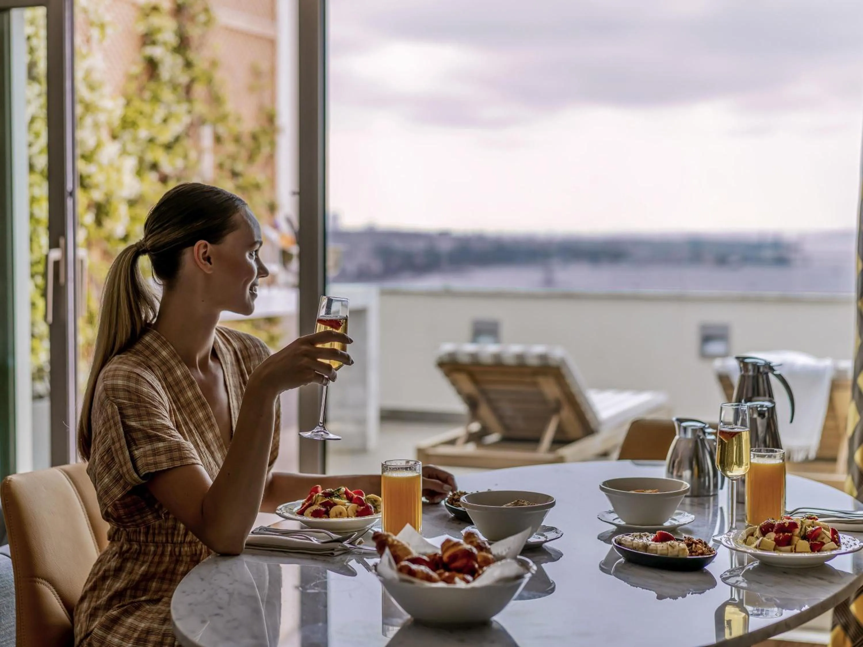 Bedroom in The Artisan Hotel Istanbul - MGallery Collection