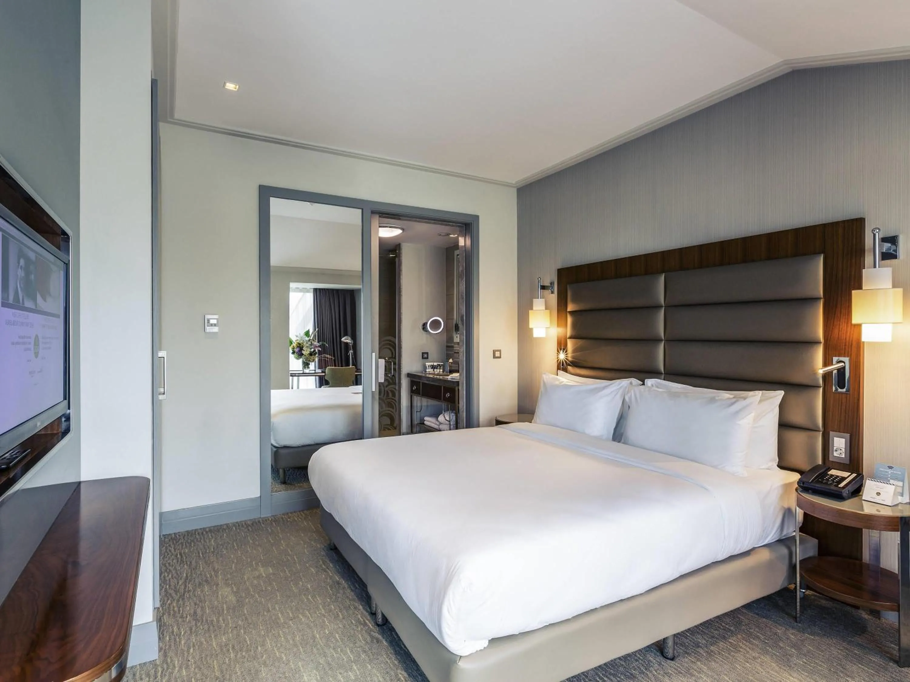 Bedroom, Bed in The Artisan Hotel Istanbul - MGallery Collection