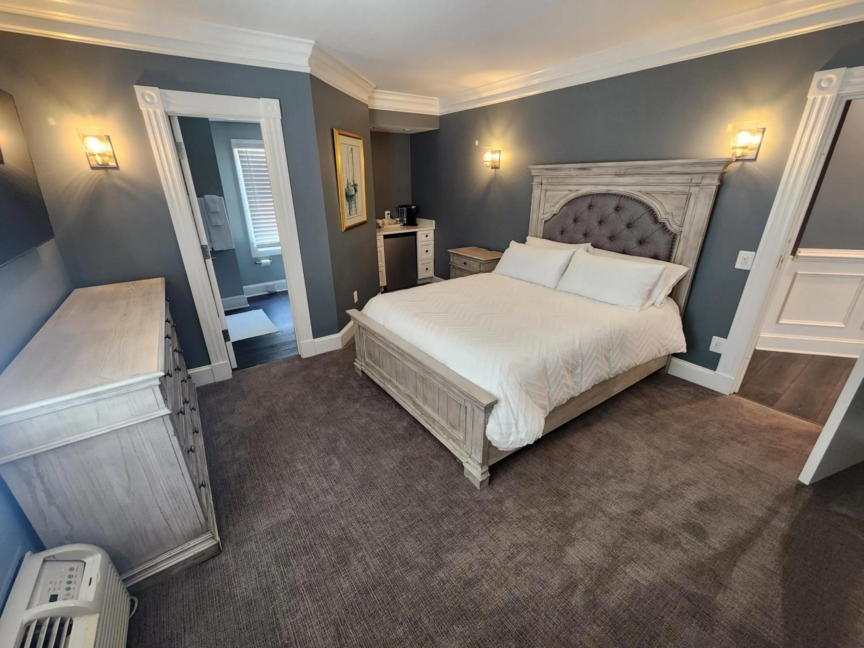 Bed in Capital Hotel Annapolis