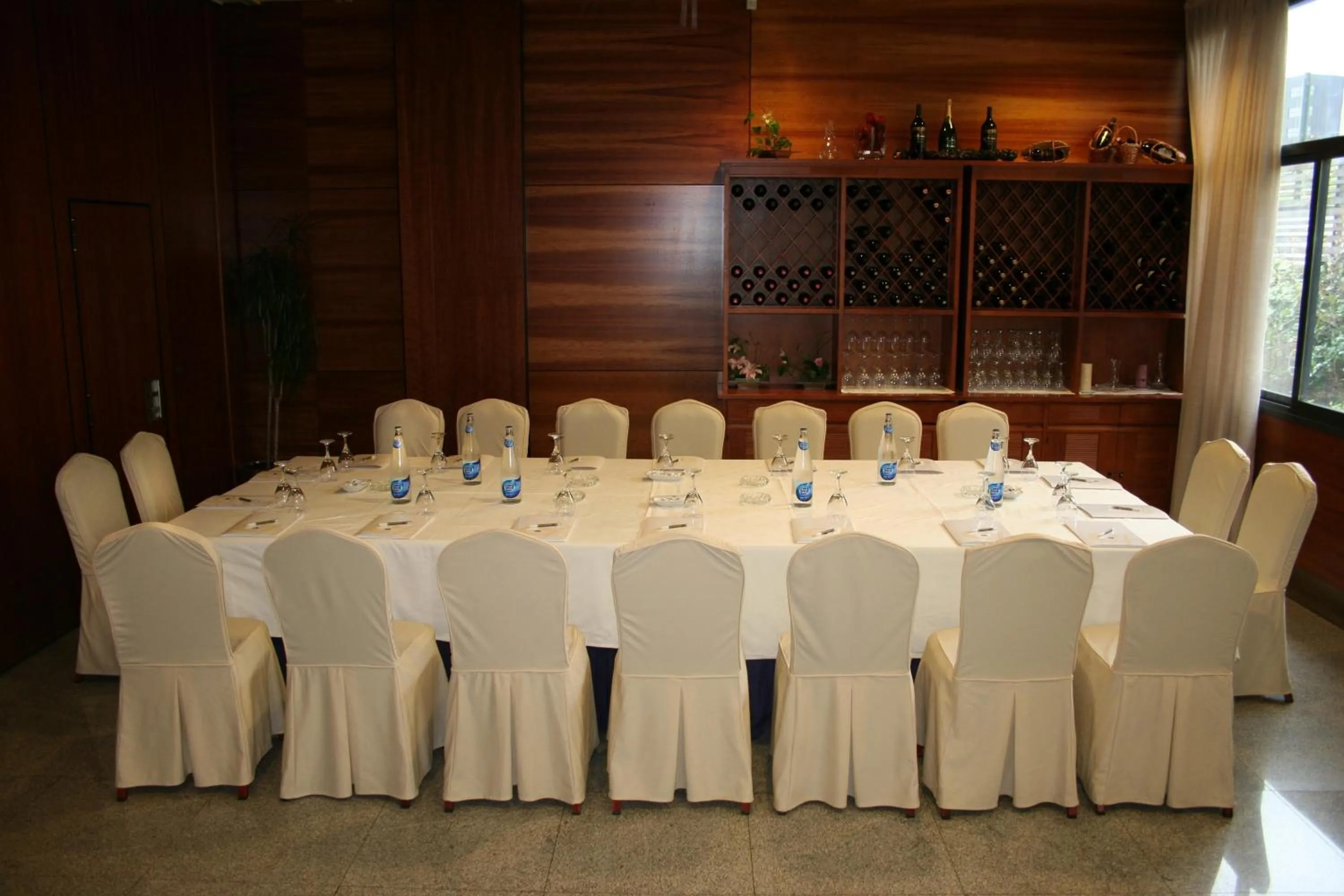 Banquet/Function facilities in Eco Via Lusitana