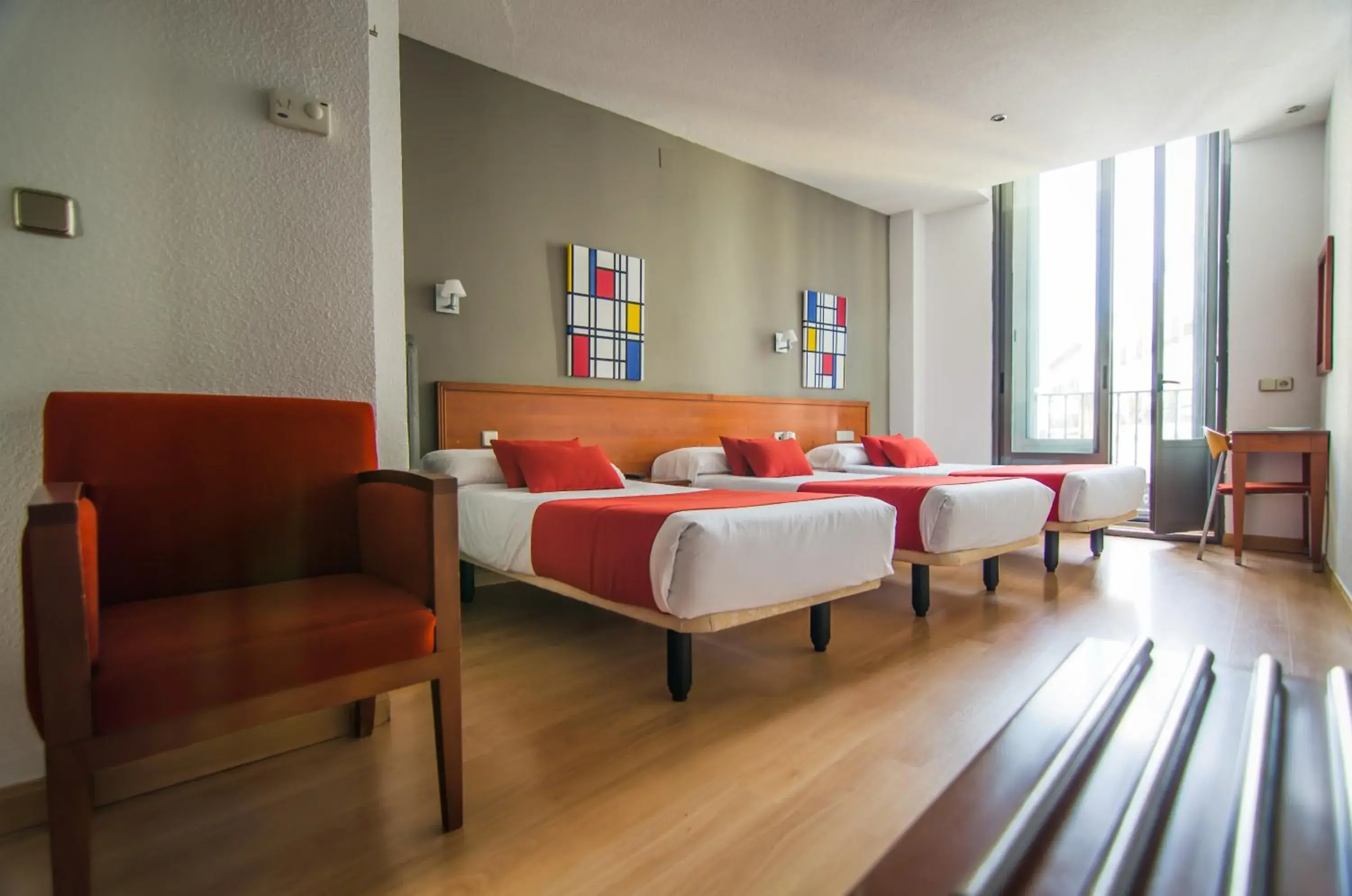 Triple Room in Hostal Persal Triple Room in Hostal Persal