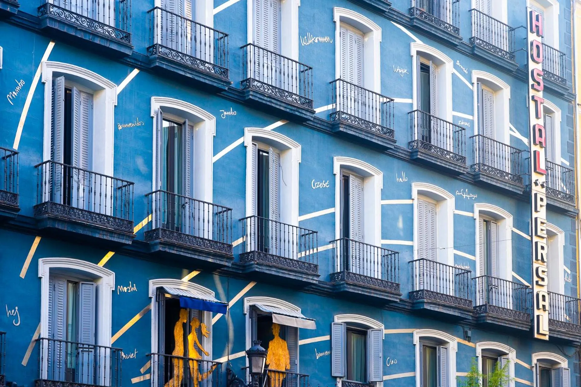 Property building in Hostal Persal