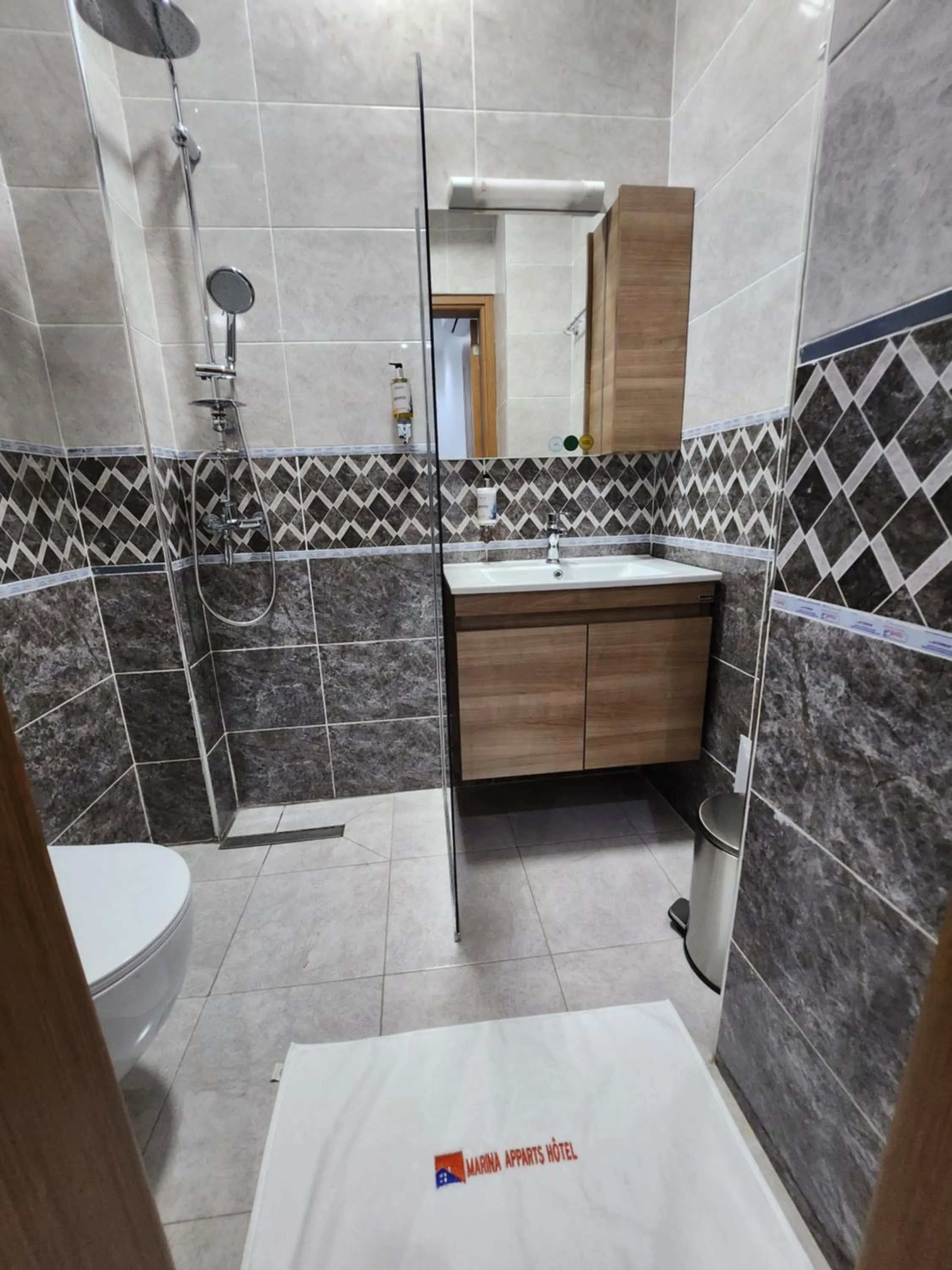 Bathroom in MARINA APPART Hôtel