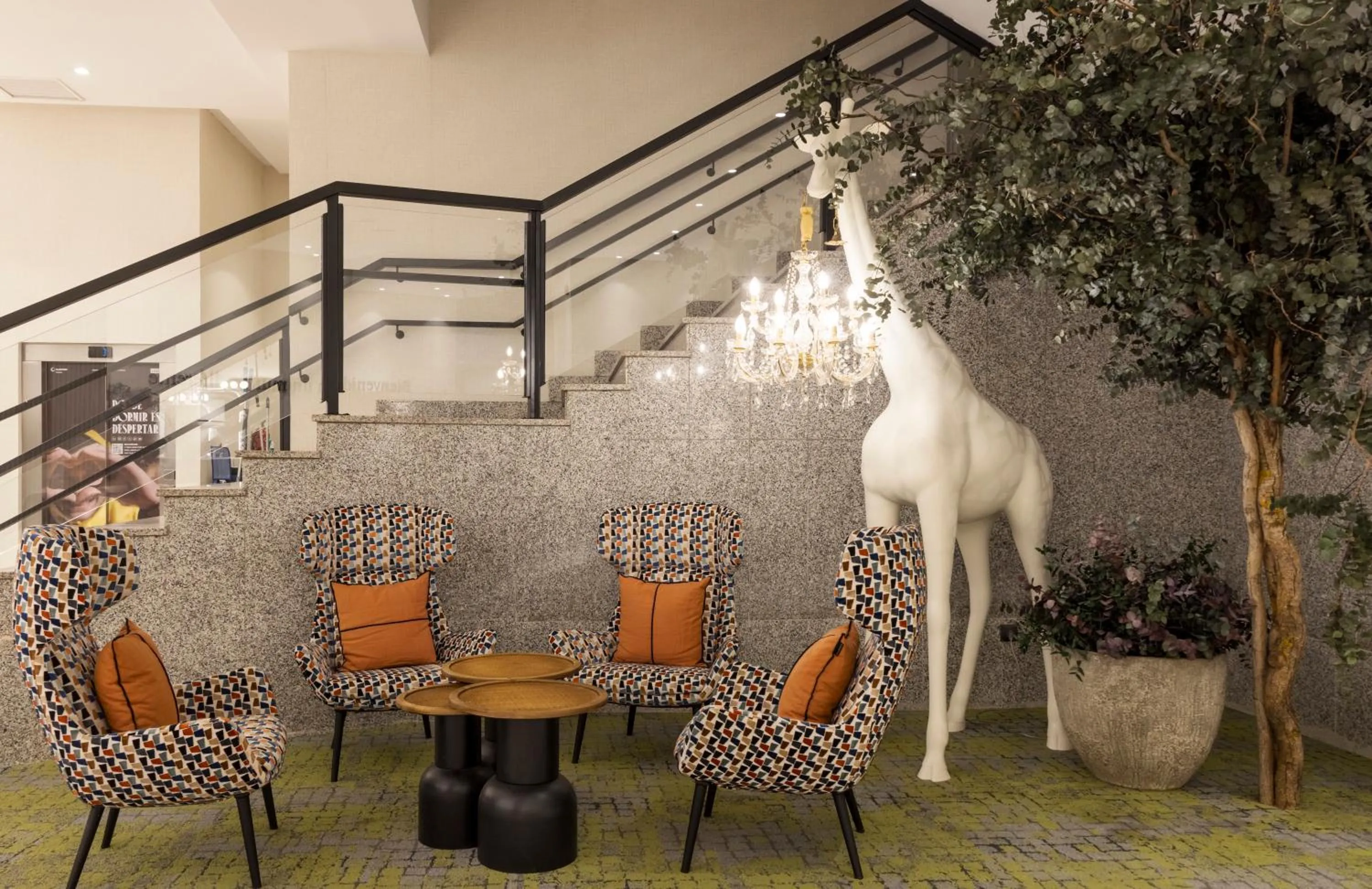 Seating area in Ilunion Les Corts Spa