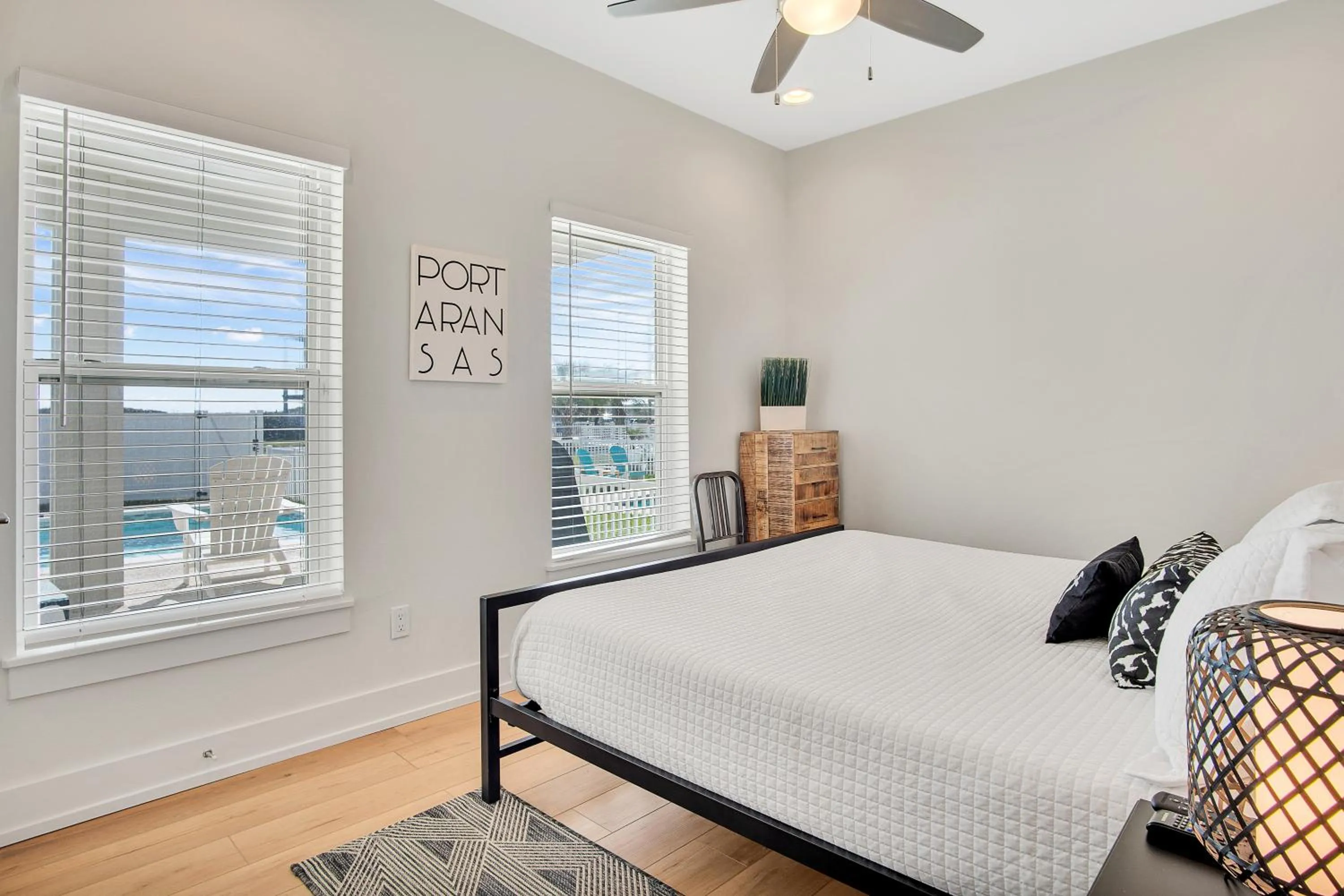 Property building, Bed in The White House