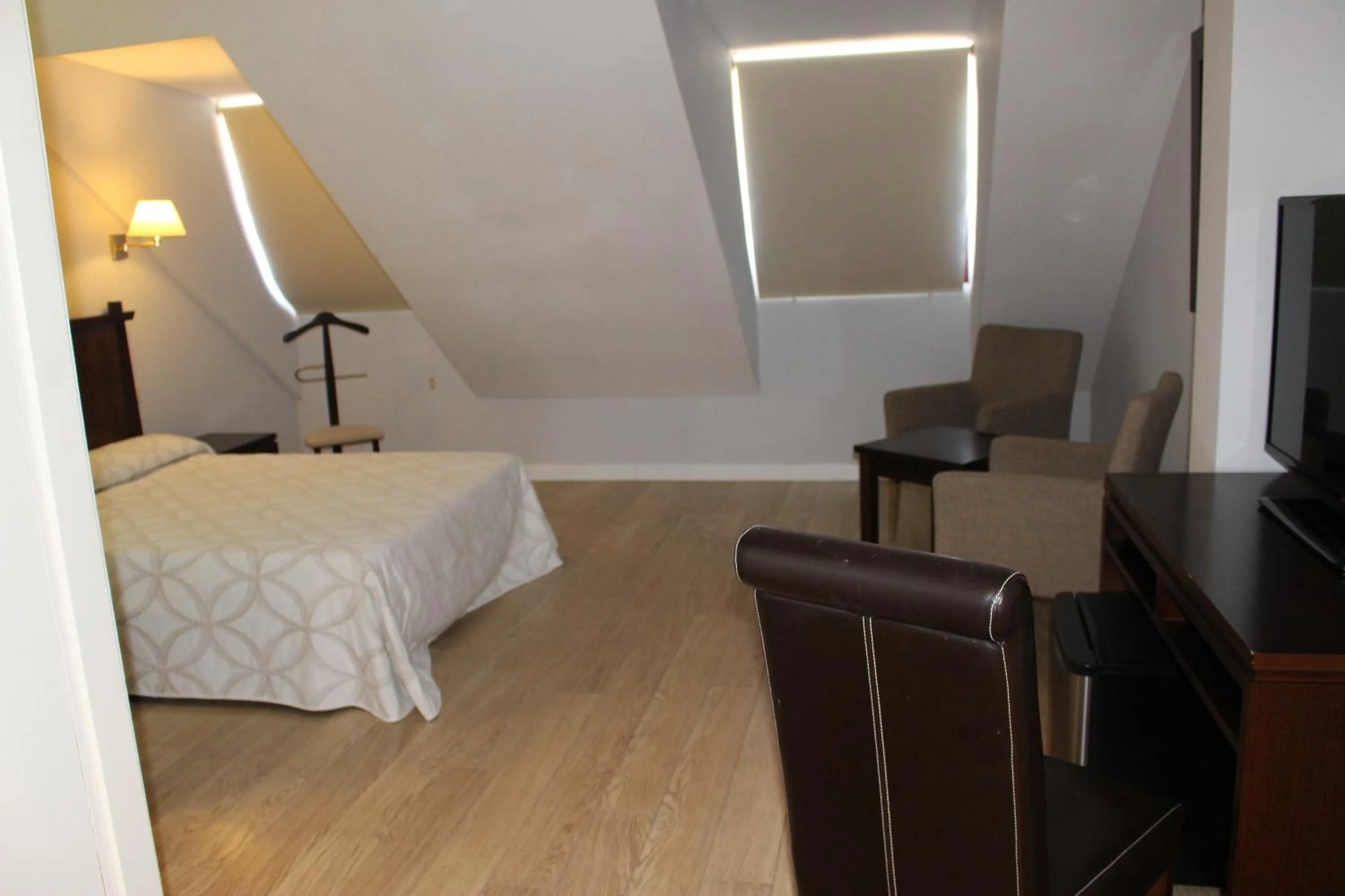 Photo of the whole room in Apartahotel Villa de Parla