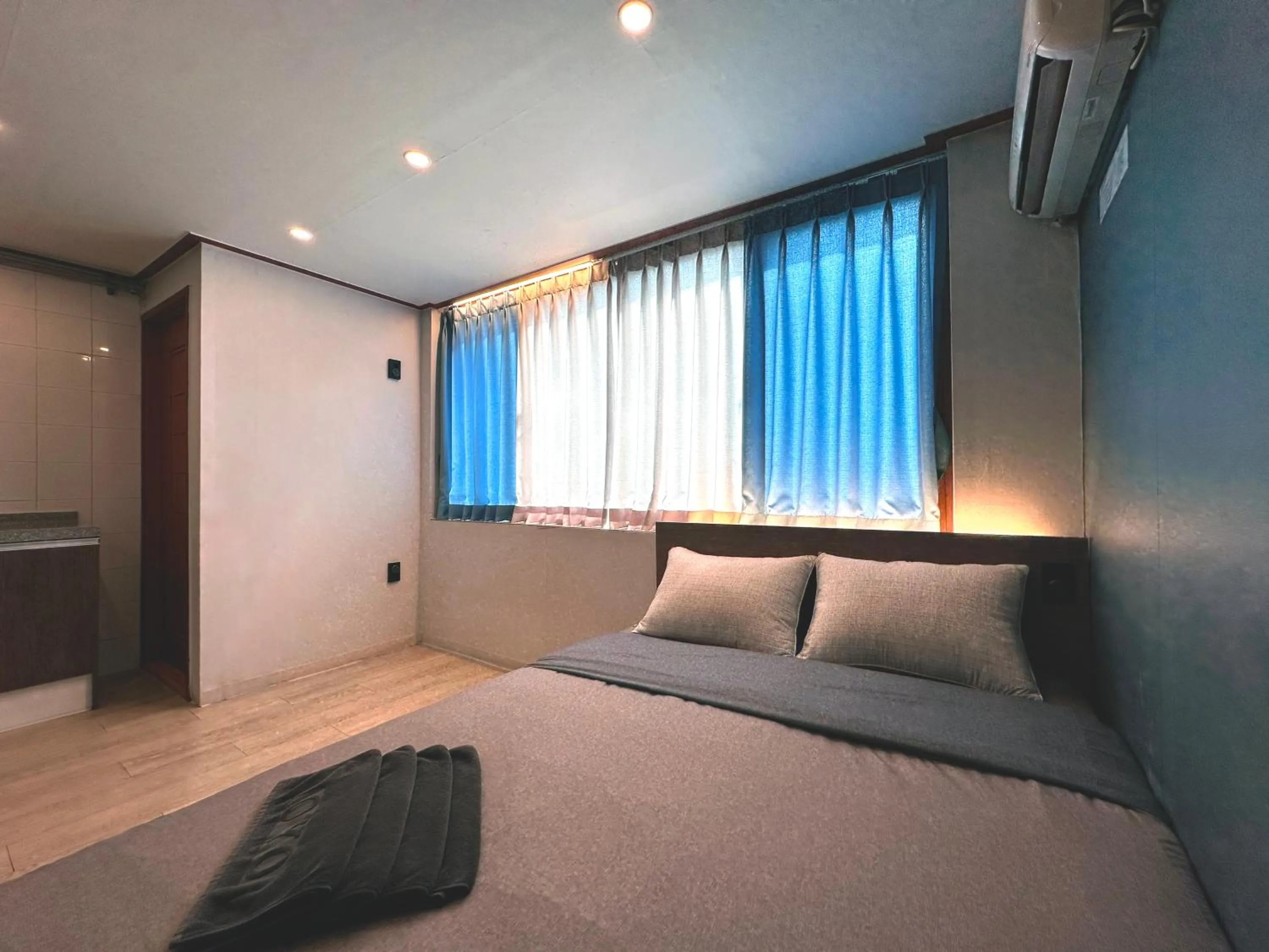 Bed in OYO Rooftop Hostel