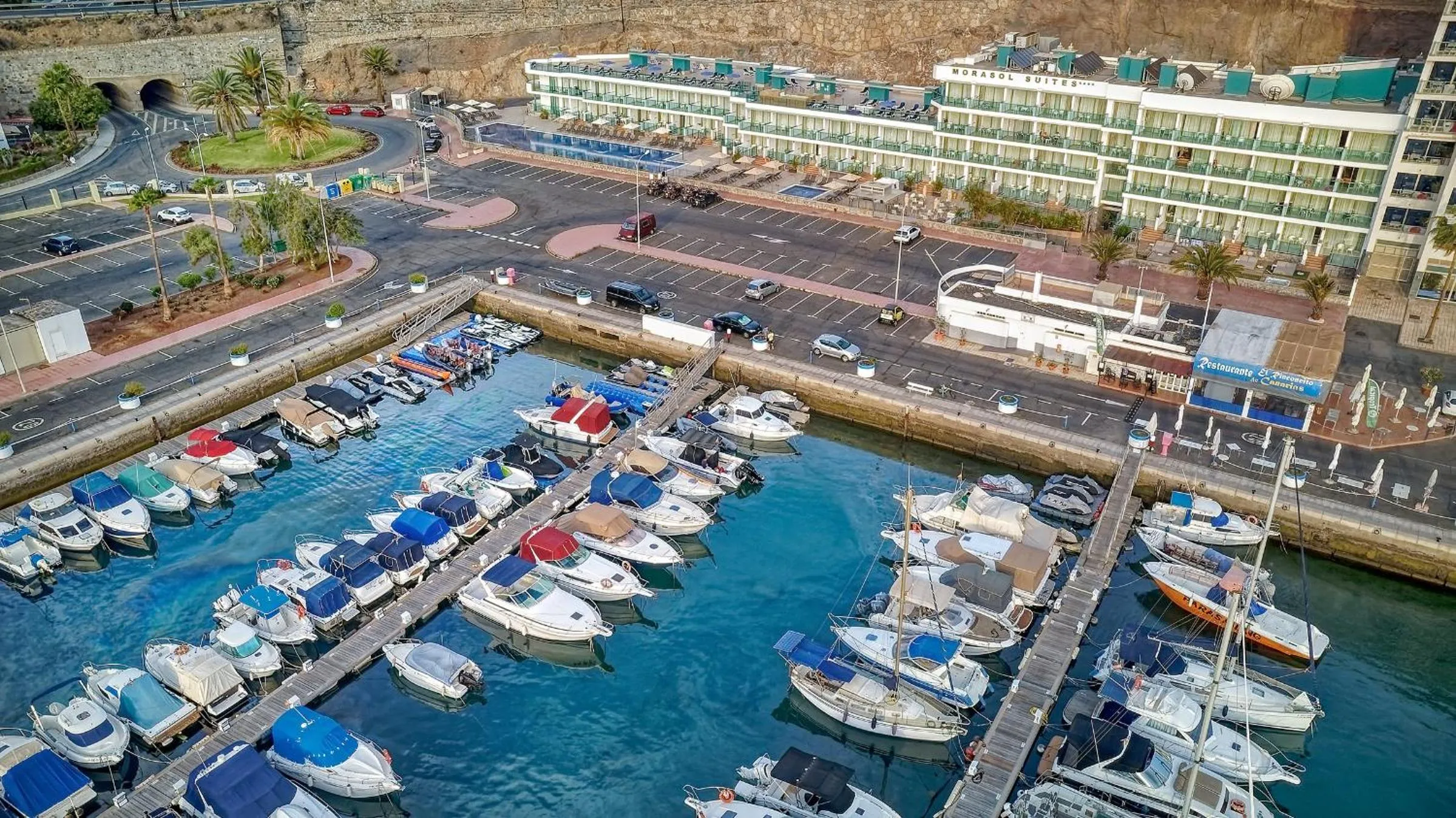 Property building in Morasol Suites