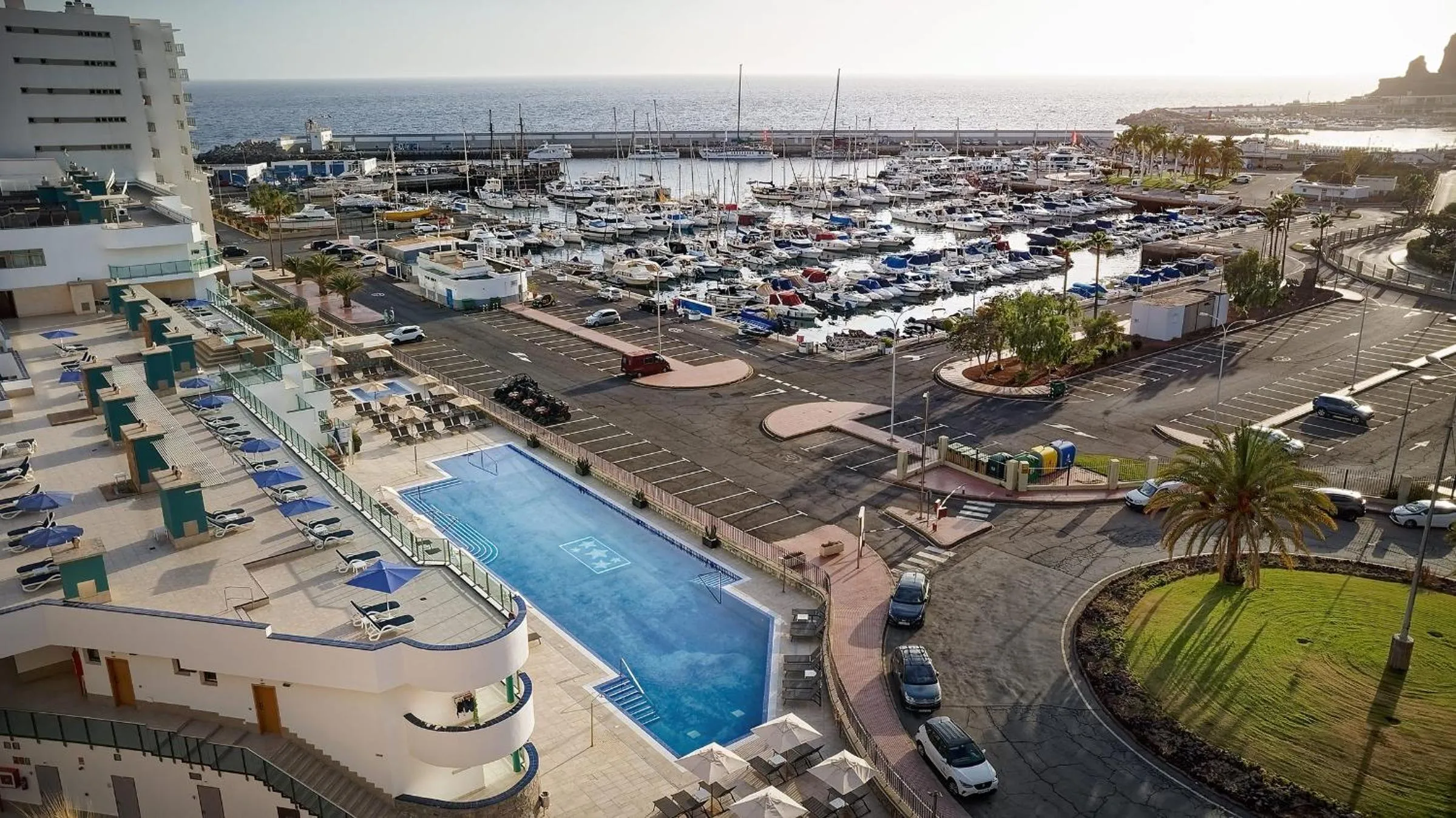 Property building in Morasol Suites