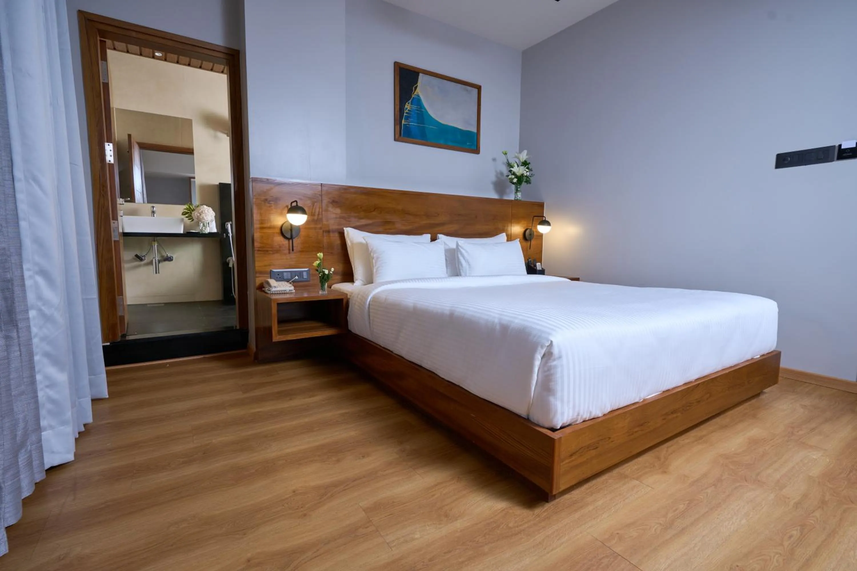 Bedroom, Bed in Visthara Hotel