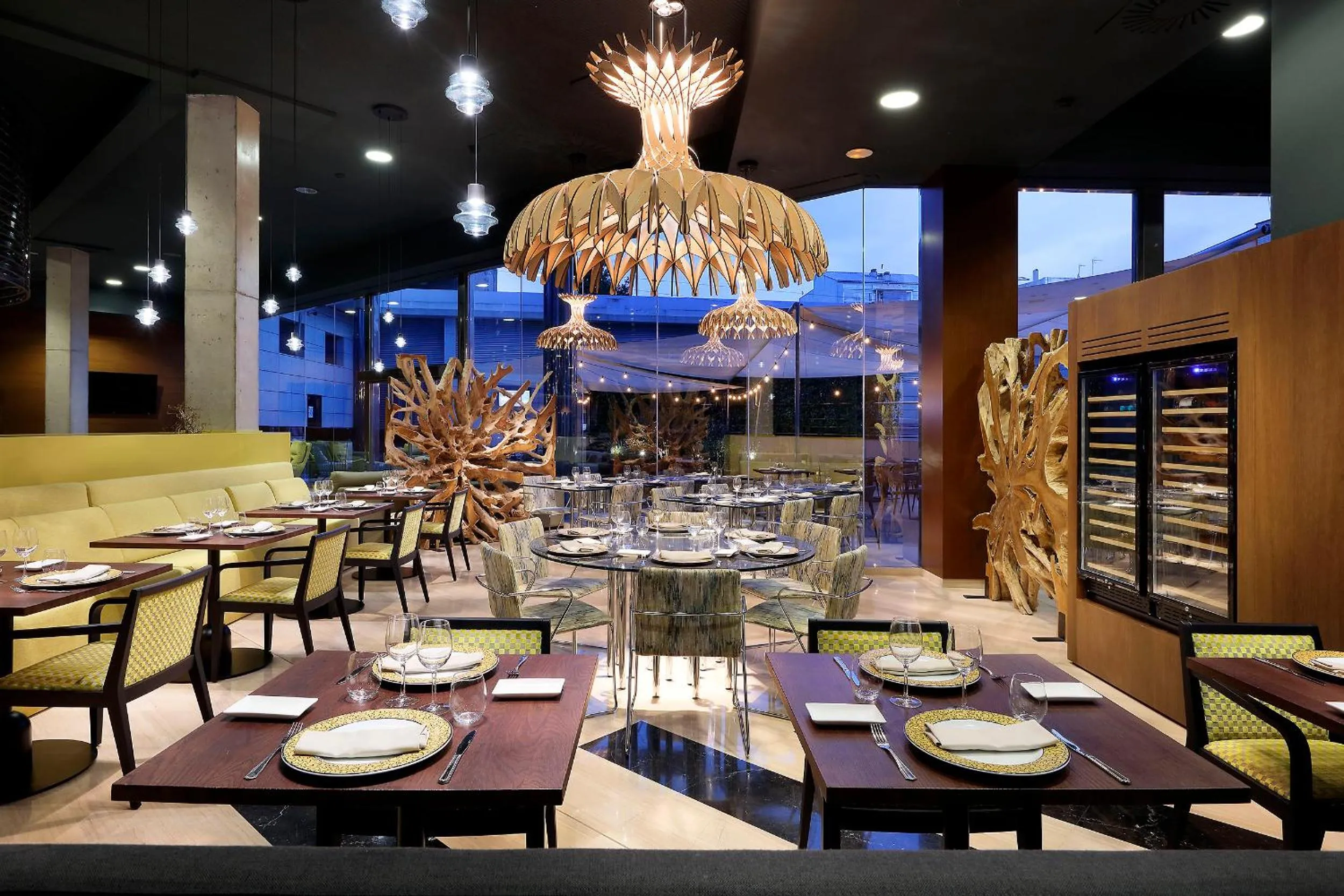 Restaurant/places to eat in Hotel SB Icaria