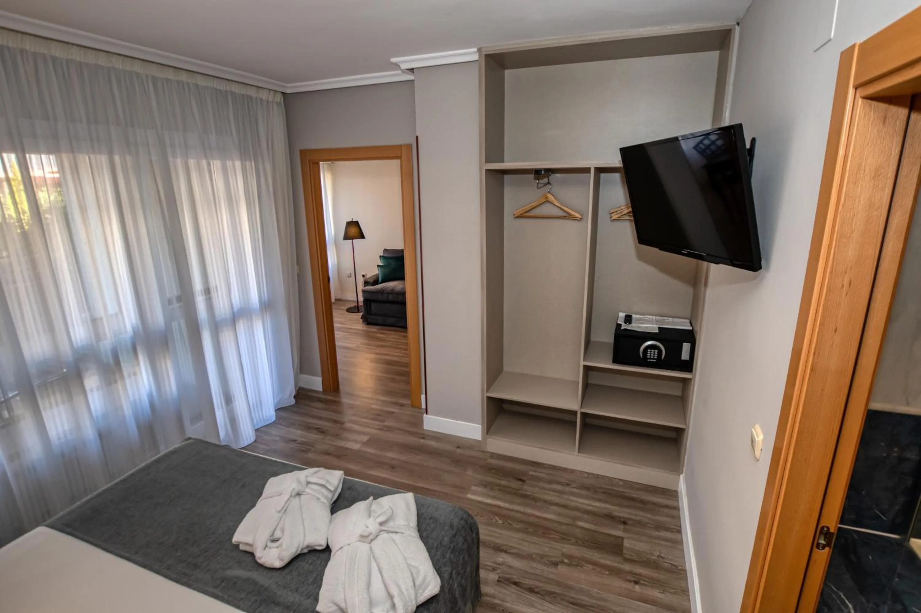 Photo of the whole room, Bed in Hotel Castilla Vieja