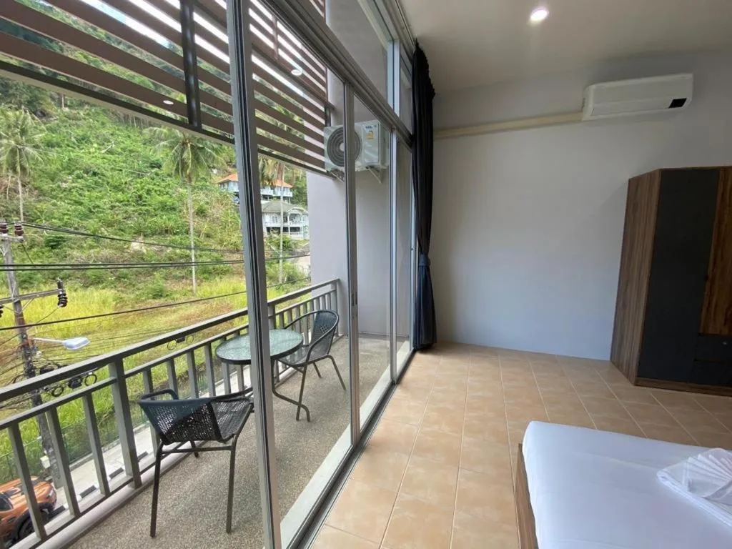 Bed in Aloha Residence