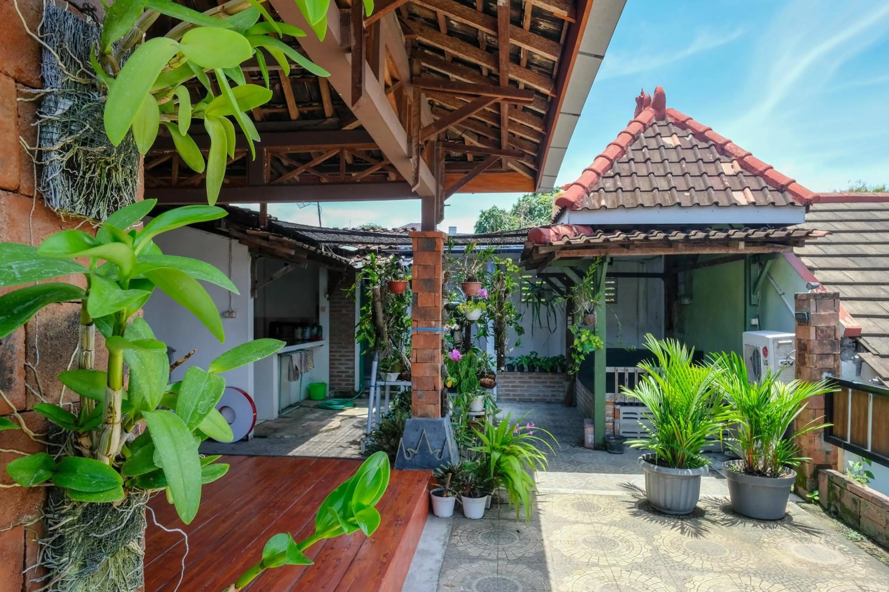 Property building in OYO 91803 Gita Graha Guest House Syariah