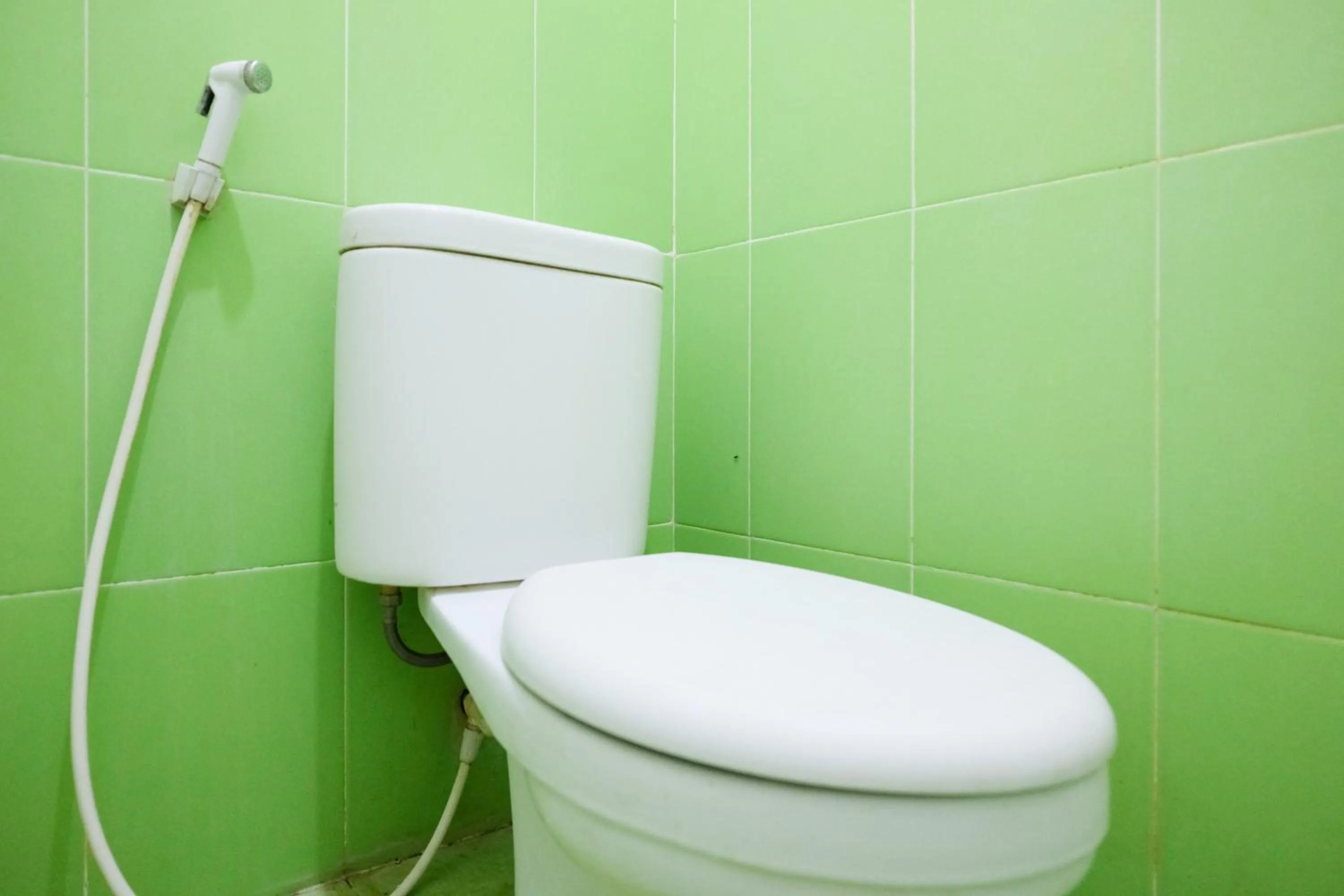 Bathroom in OYO 91803 Gita Graha Guest House Syariah