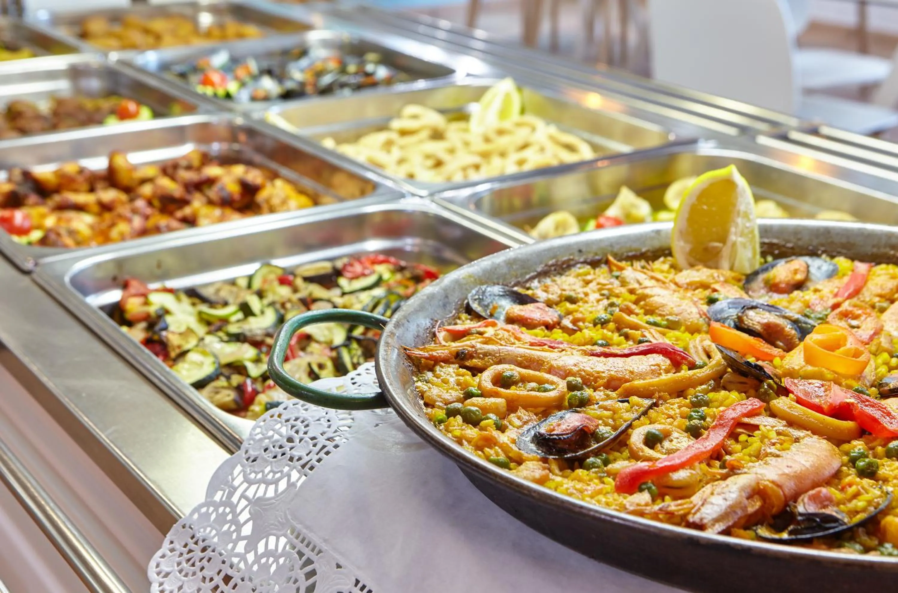 Food and drinks in Apartamentos San Miguel Park & Esmeralda Mar