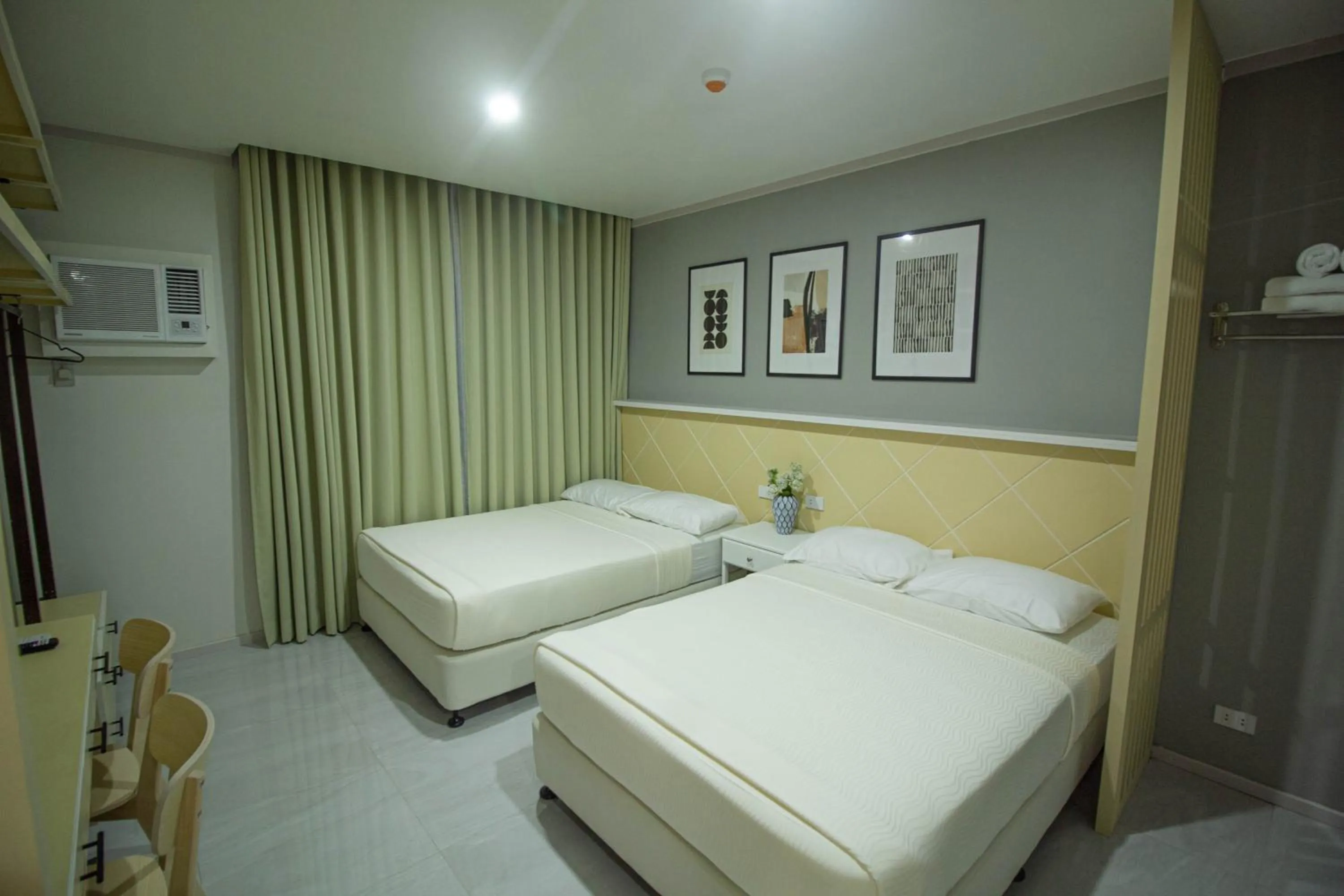 Bedroom, Bed in Twin Hearts Residences 1