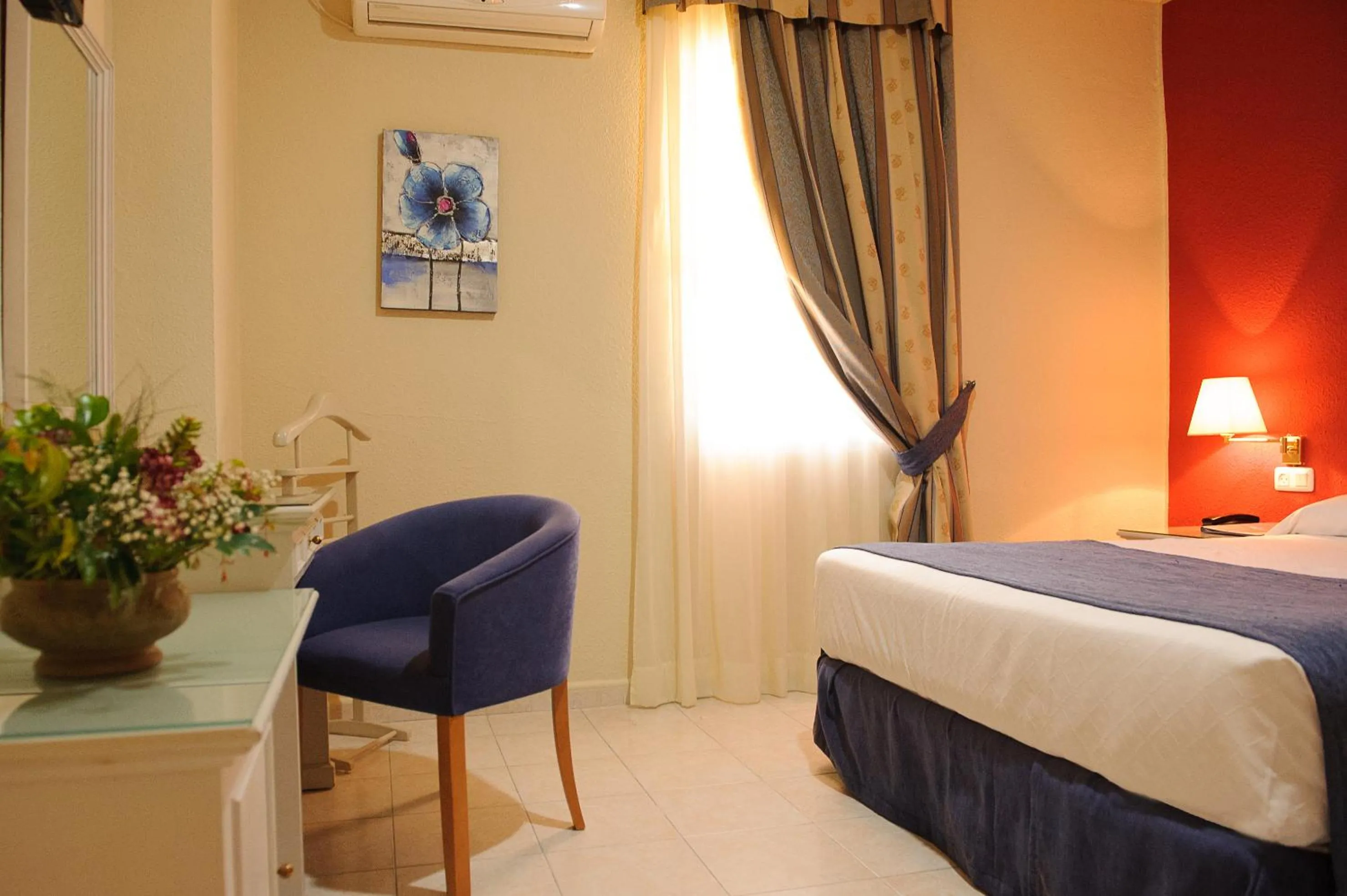 Photo of the whole room, Bed in Hotel Dunas Puerto