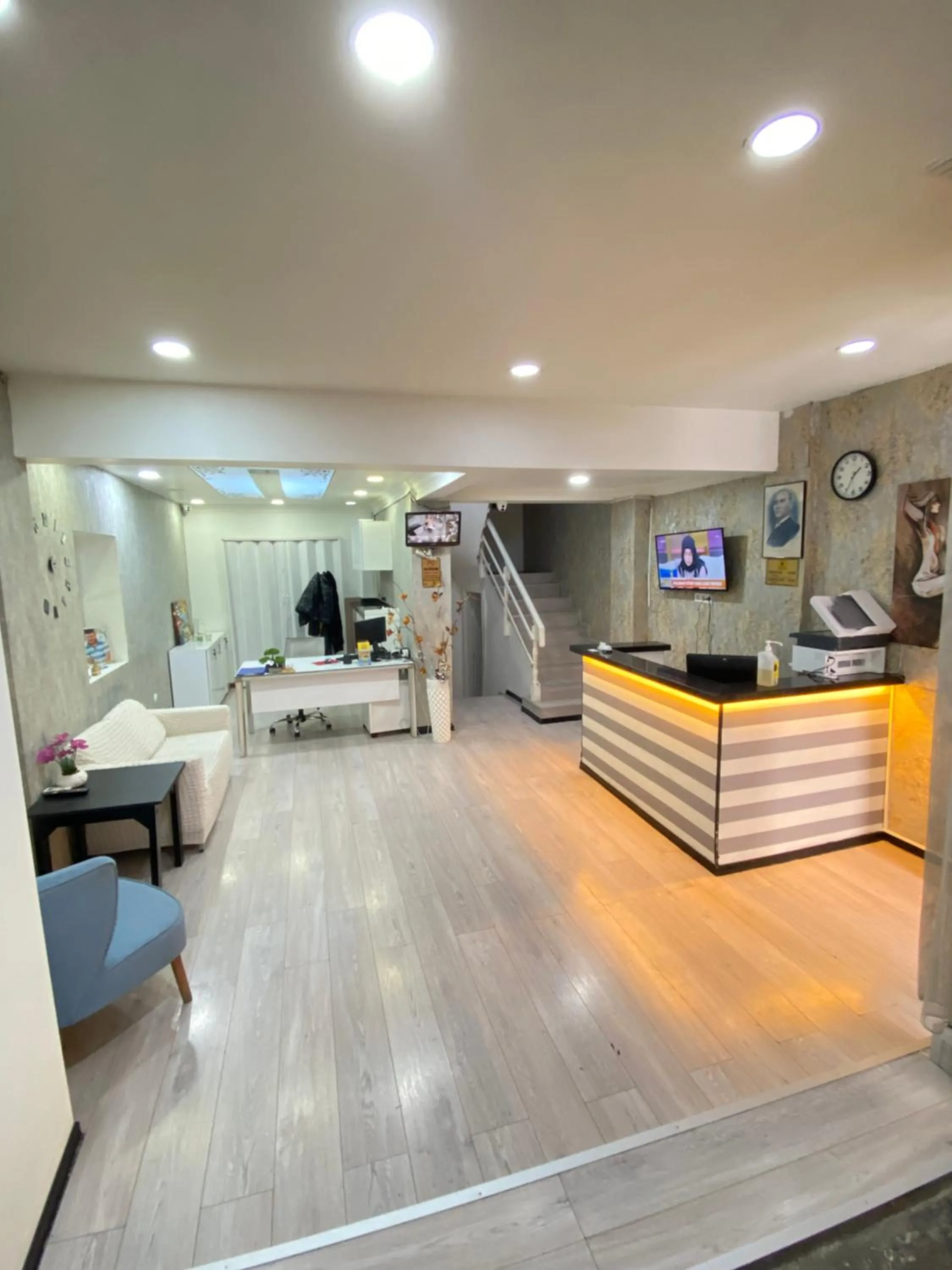 Lobby or reception in TAKSİM SEM HOTEL