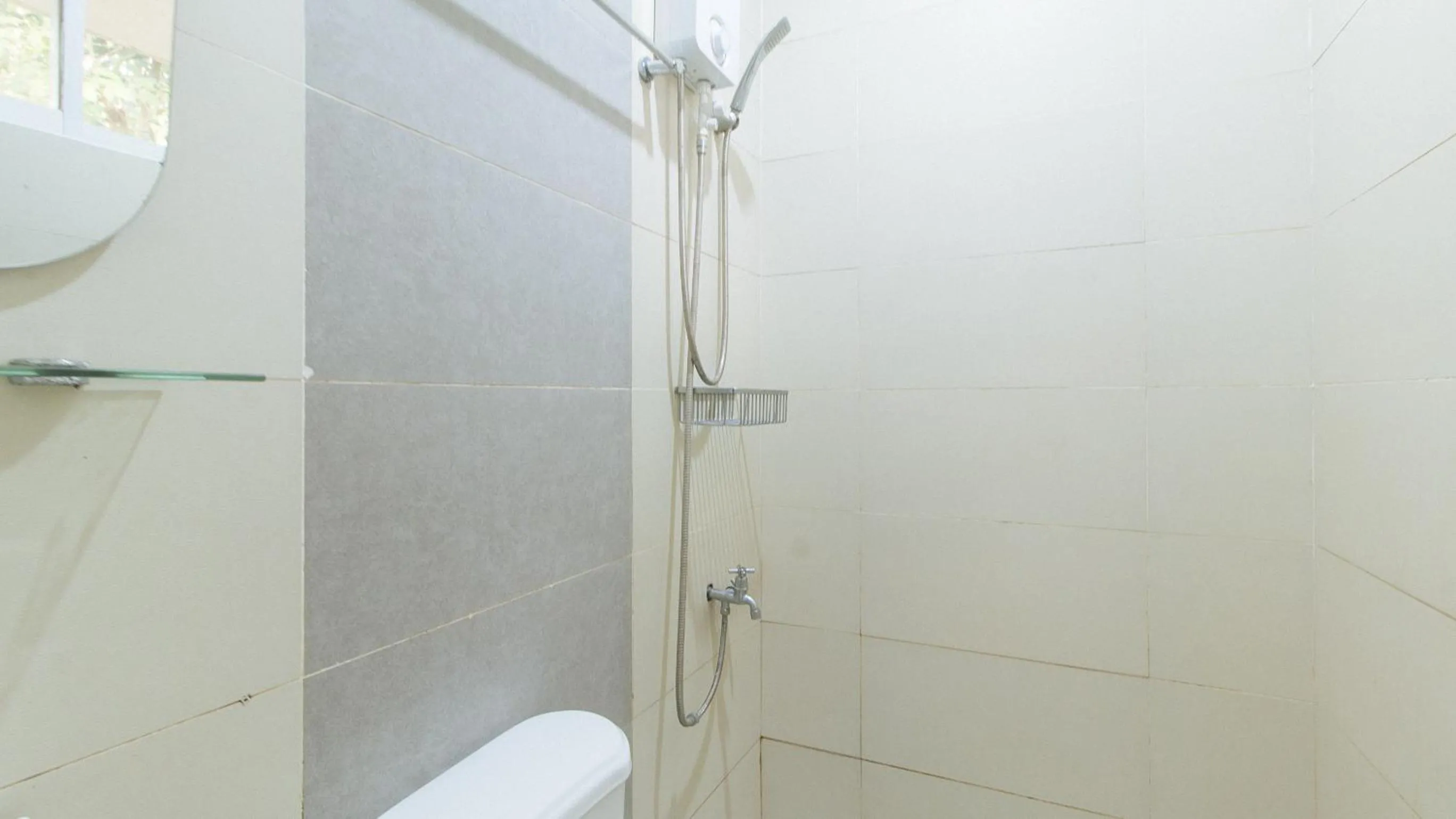 Bathroom in RedDoorz @ Marceily Point Resort Guimaras